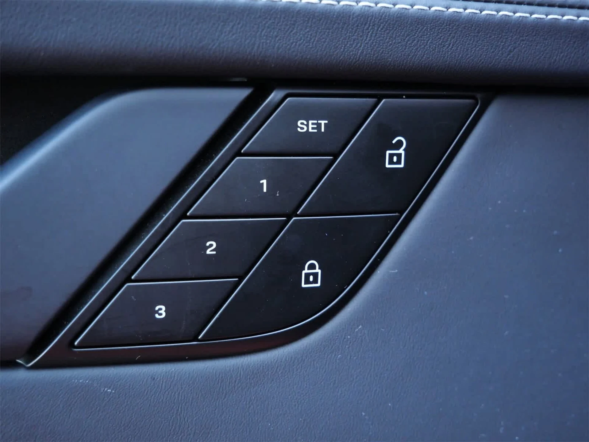 mph008_3554876948_6fed0f0538f29f44a7677fb52a7b2746_59103a08be