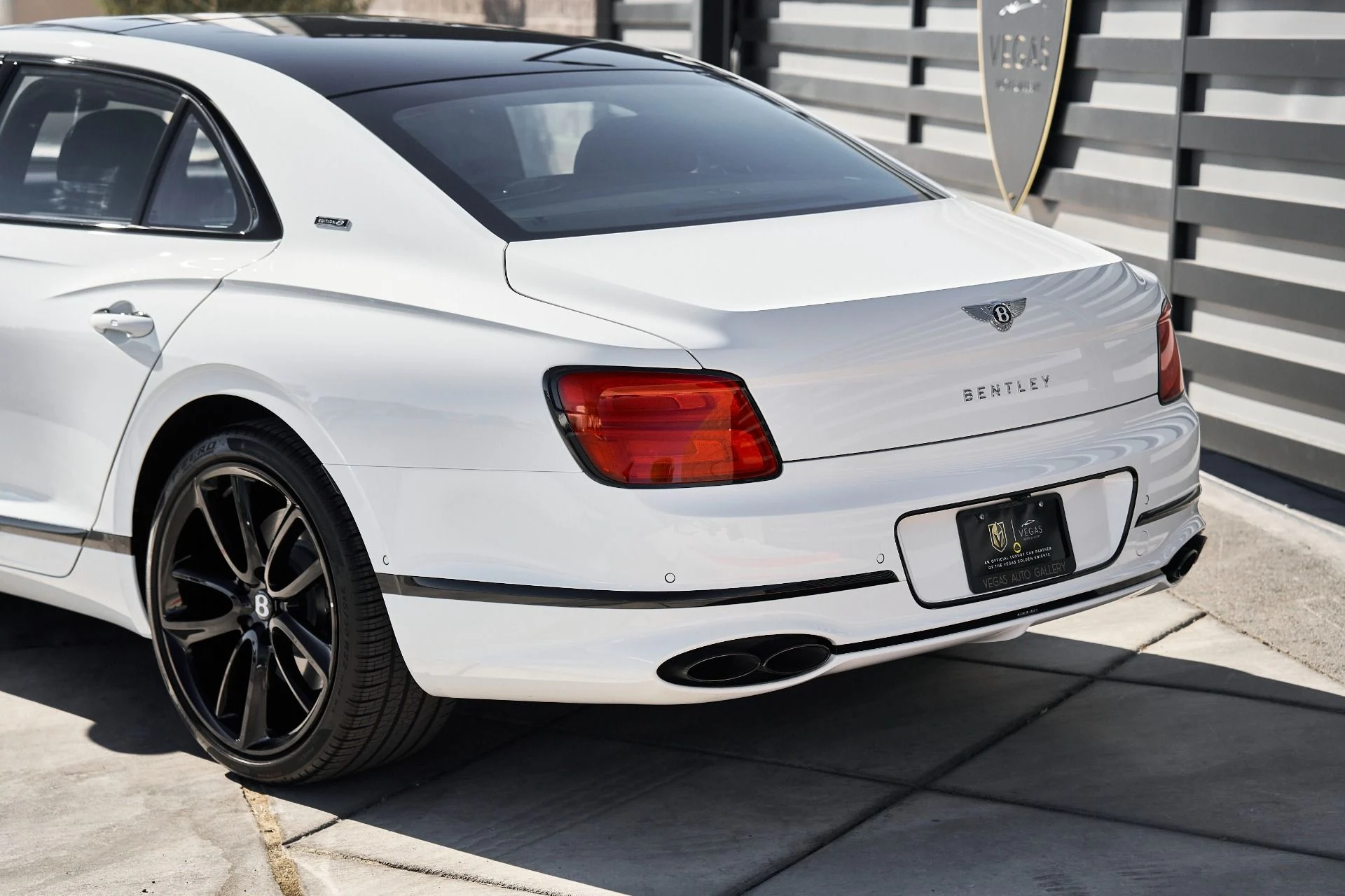 mph008_3556844538_Used_2024_Bentley_Flying_Spur_S_1761779874_0283899e92