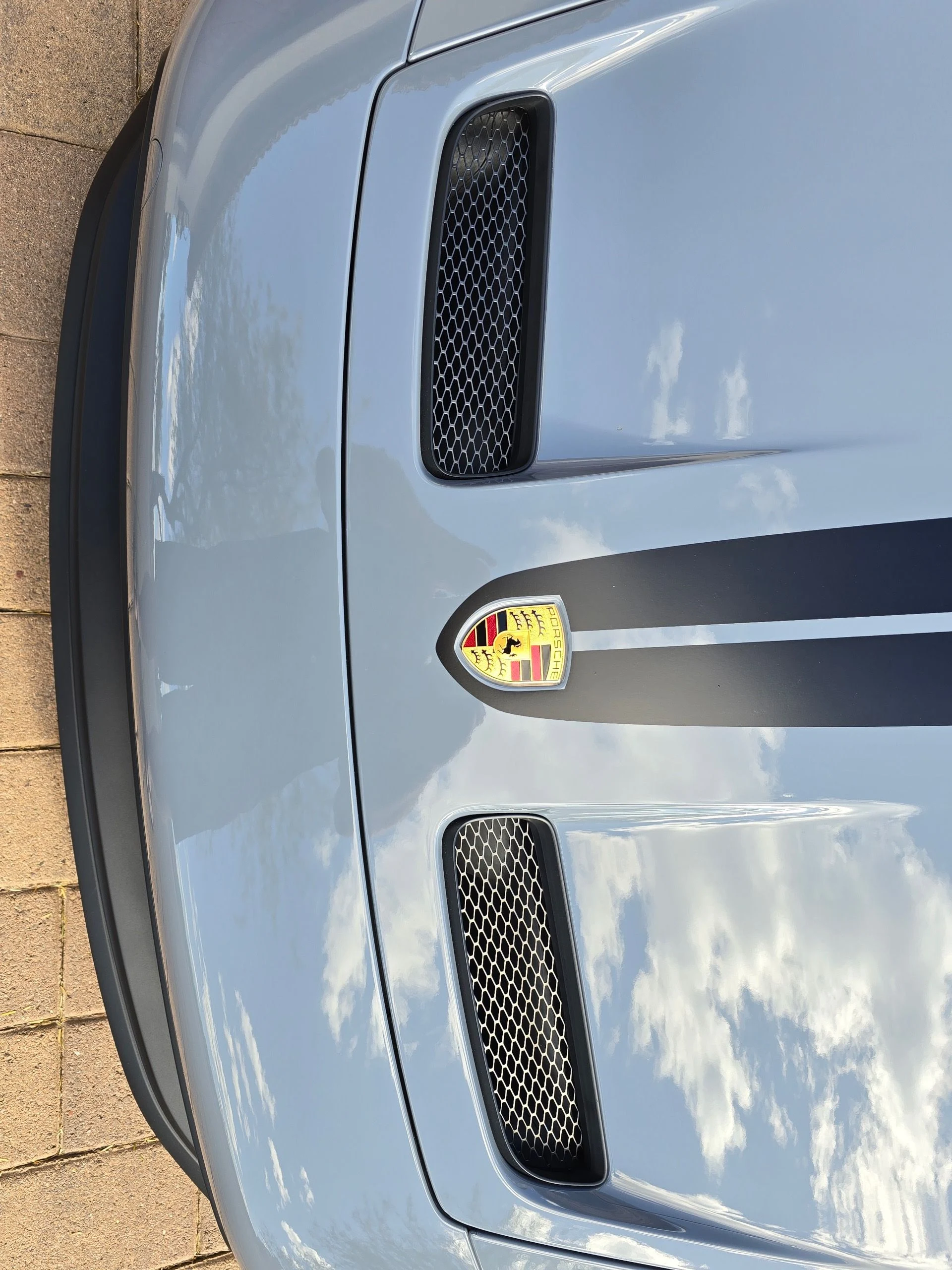 mph008_3562886206_Used_2024_Porsche_911_GT_3_1758748823_52fcad15eb