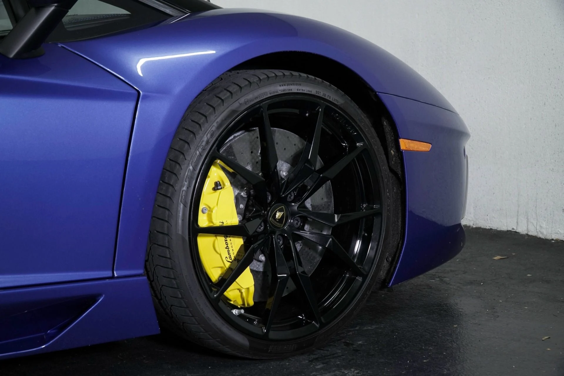 mph008_3564901489_Used_2016_Lamborghini_Aventador_LP_700_4_1767895159_f79f20d8b9