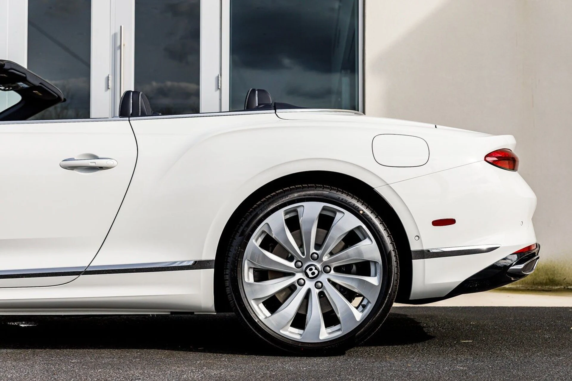 mph008_3569367658_a9099feb77e3765084ad9750e4156782x_c8d35fd3b9