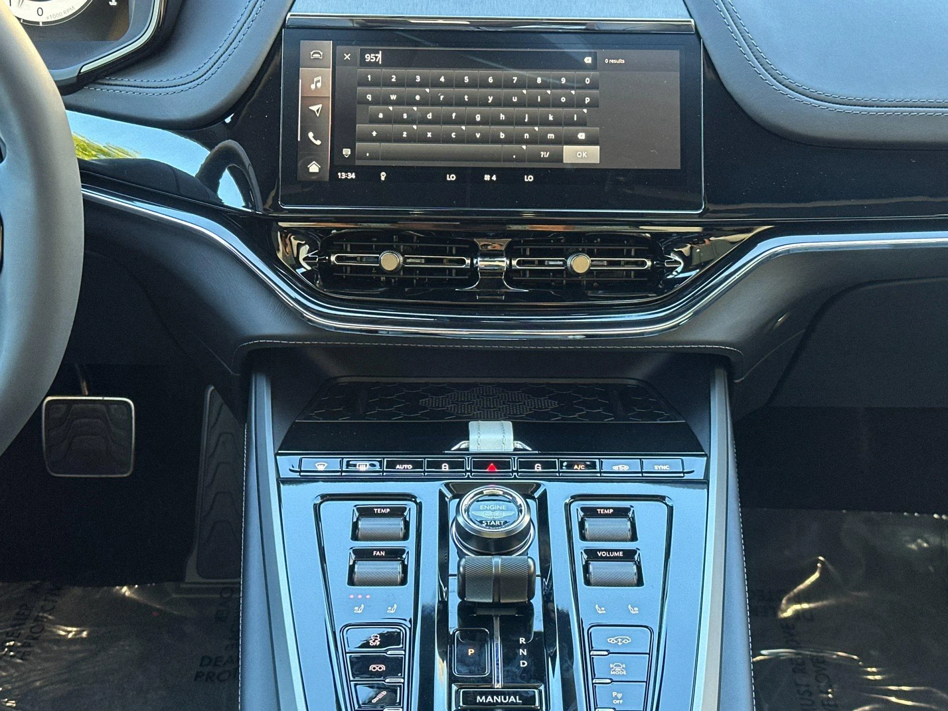 mph008_3572580720_New_2026_Aston_Martin_DBX_S_1790736452_31b7f86e88
