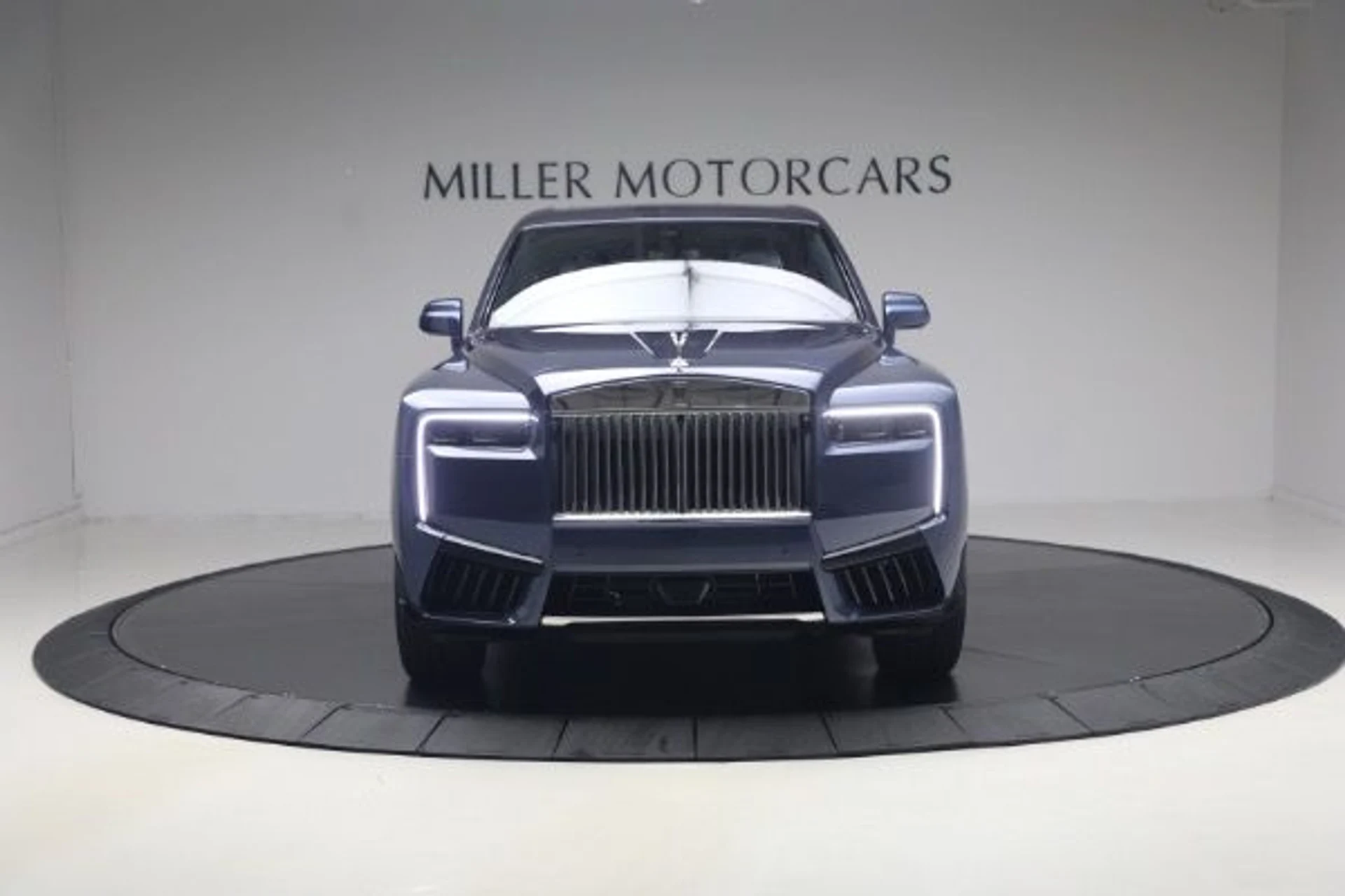 mph008_3573743425_Used_2025_Rolls_Royce_Cullinan_01d5b88444