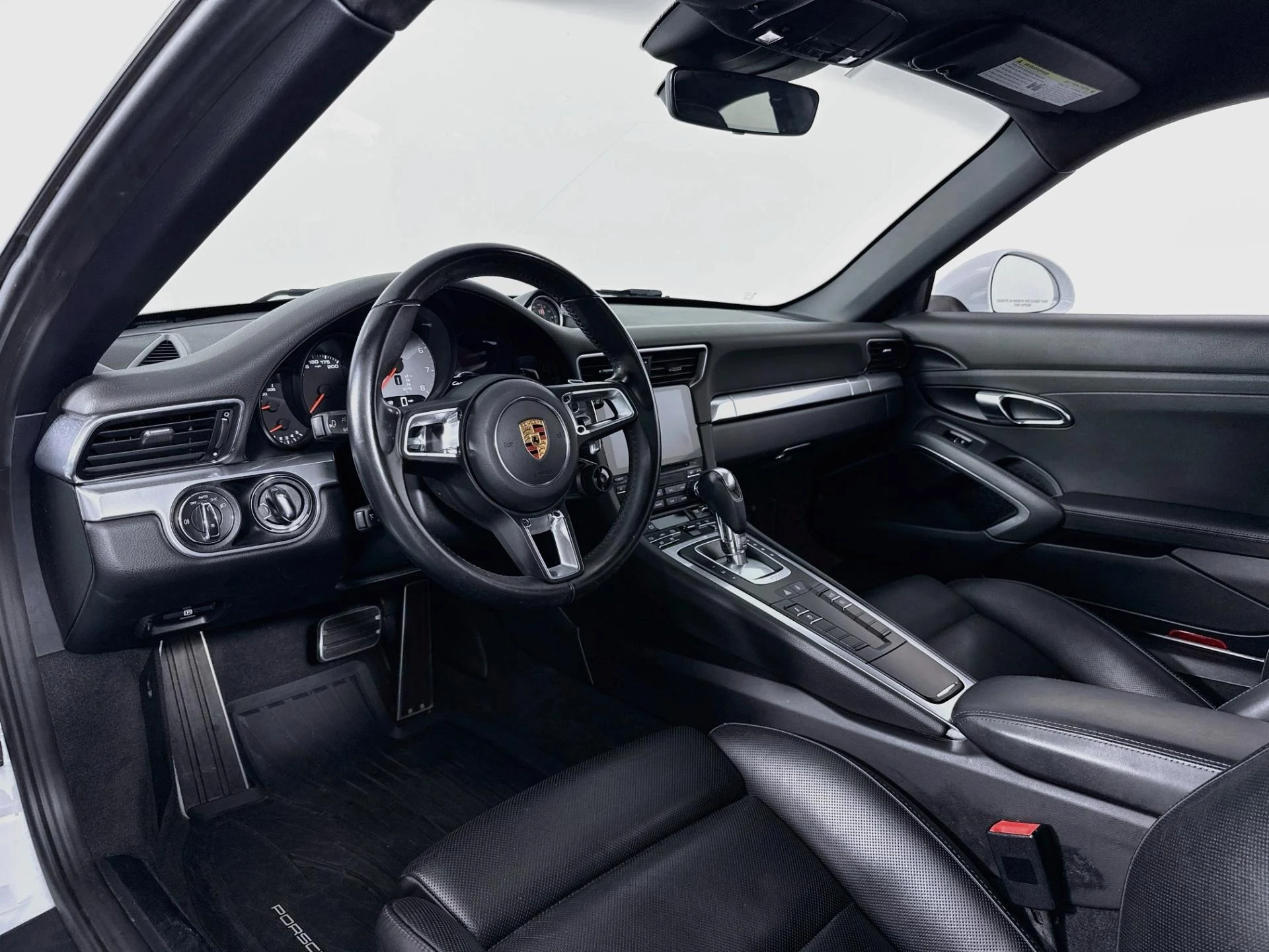 mph008_3577009689_Used_2018_Porsche_911_Carrera_S_1791577834_8bf956f0ec