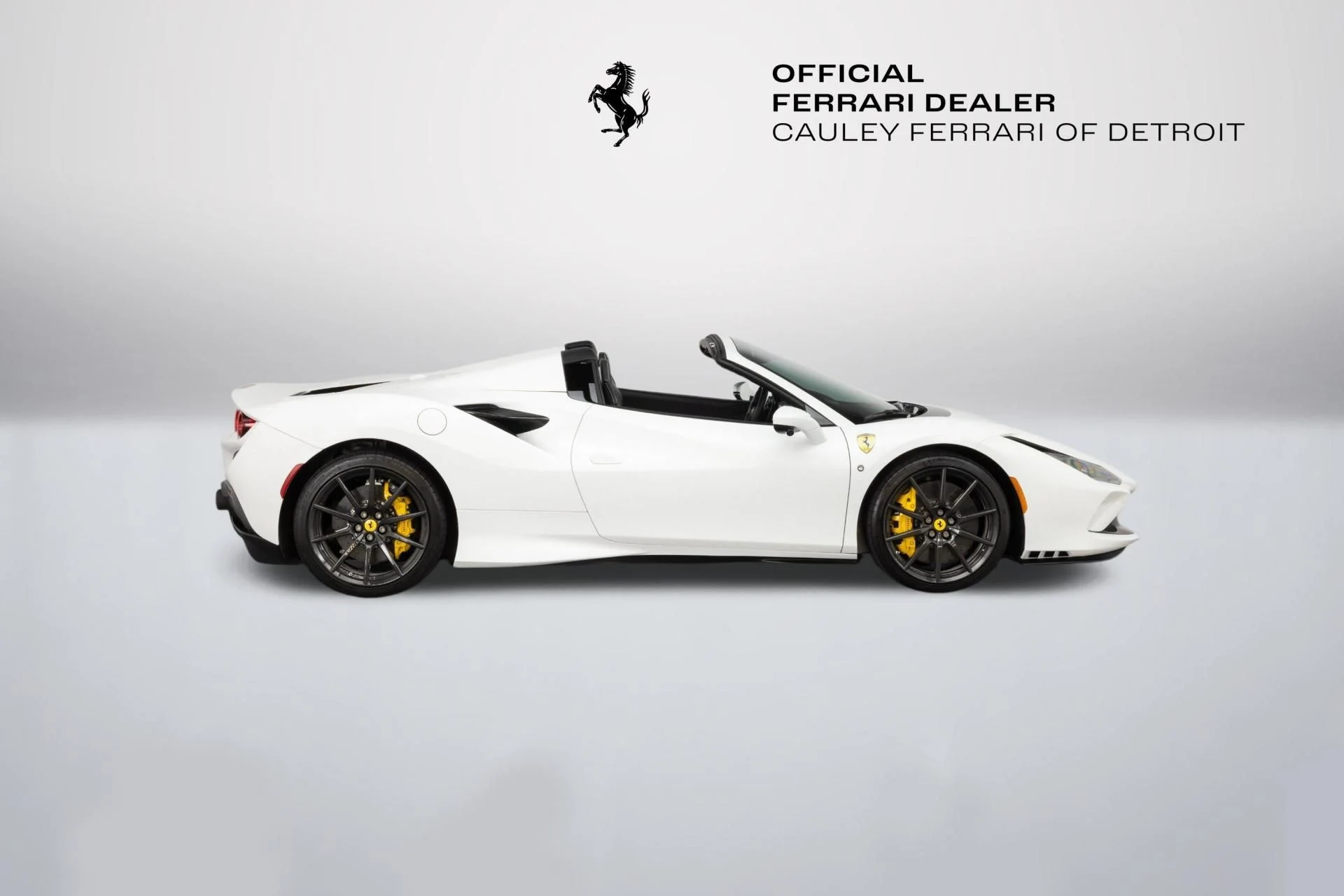 mph008_3578213009_Used_2022_Ferrari_F8_Spider_1789652678_593f8552df