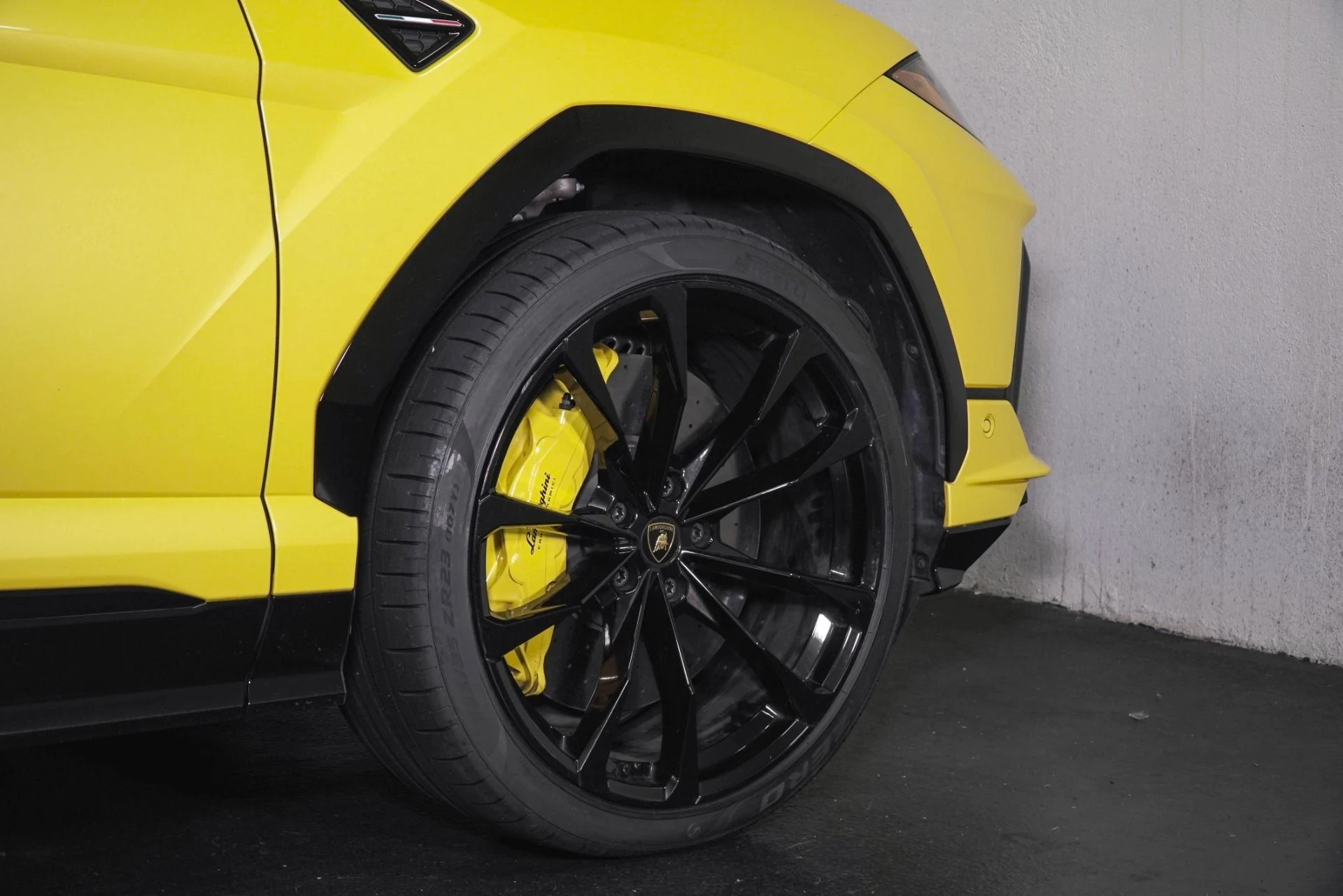 mph008_3580983993_Used_2023_Lamborghini_Urus_S_1782321107_fa69a0c01c