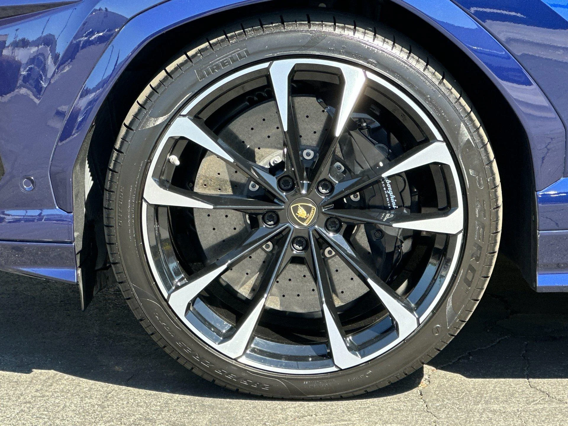 mph008_3592570969_Used_2020_Lamborghini_Urus_1790909287_778d2b3f80