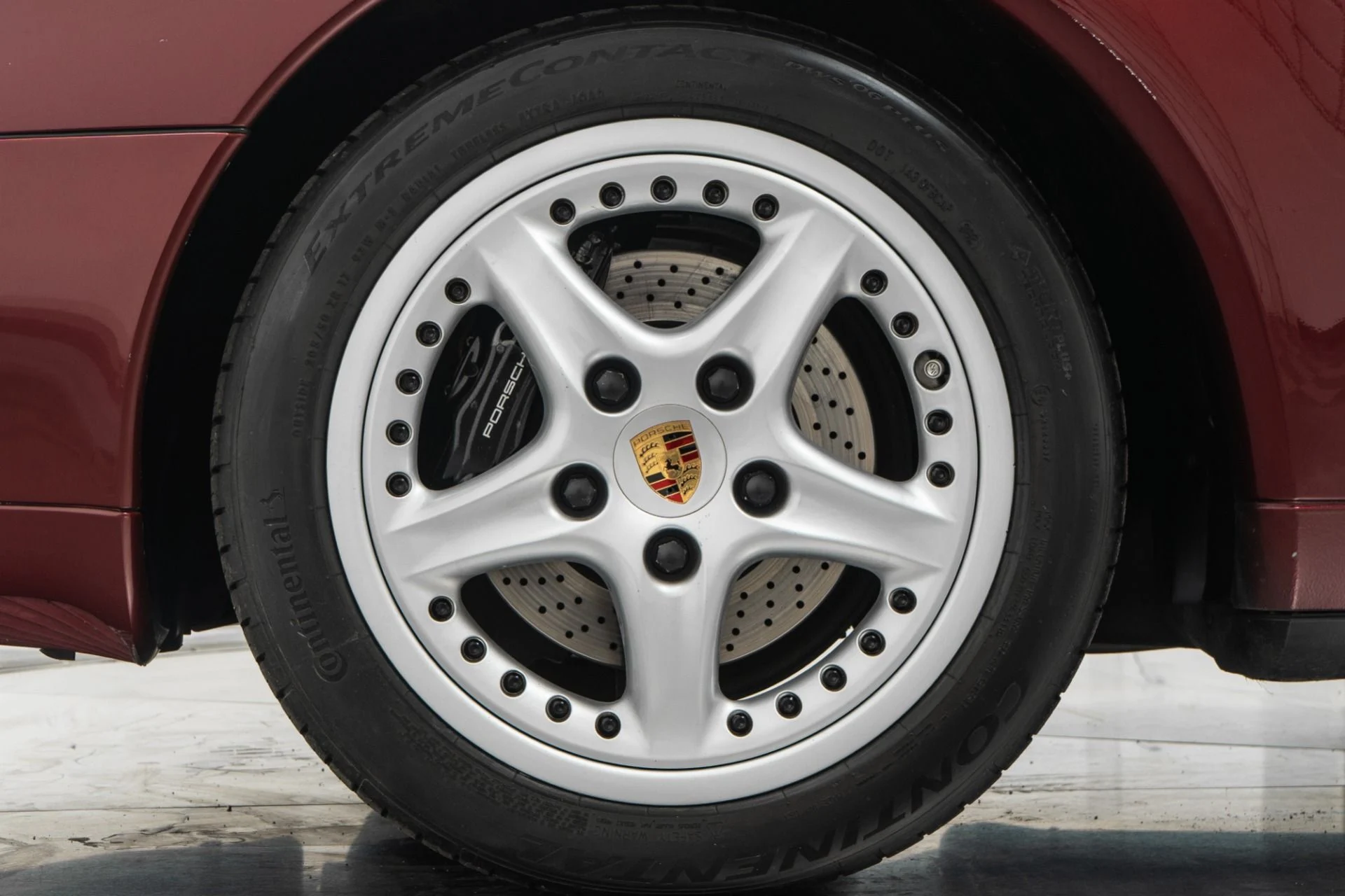 mph008_3595772274_Used_1997_Porsche_911_Carrera_Targa_1752612913_a38a9dab89
