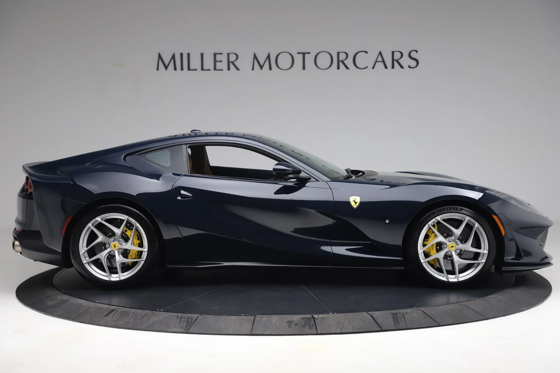 mph008_3598854790_Used_2020_Ferrari_812_Superfast_1622641903_6dc72d129f