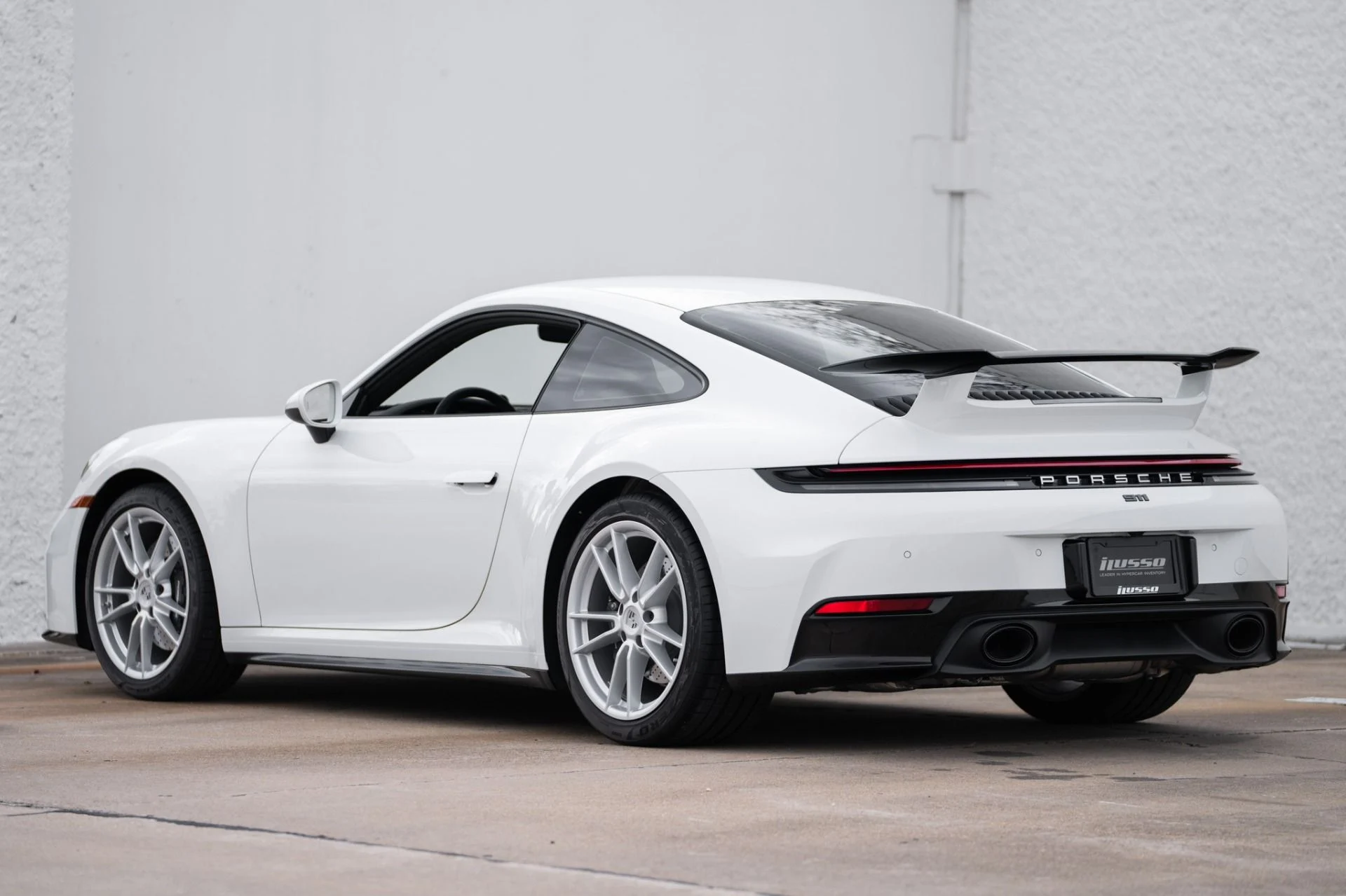 mph008_3599852150_Used_2025_Porsche_911_Carrera_1768944020_541f8d27c2