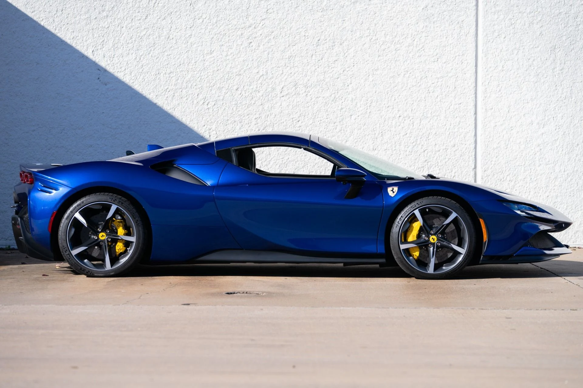 mph008_3613574527_Used_2025_Ferrari_SF_90_Spider_1768411390_8cce8c5e14