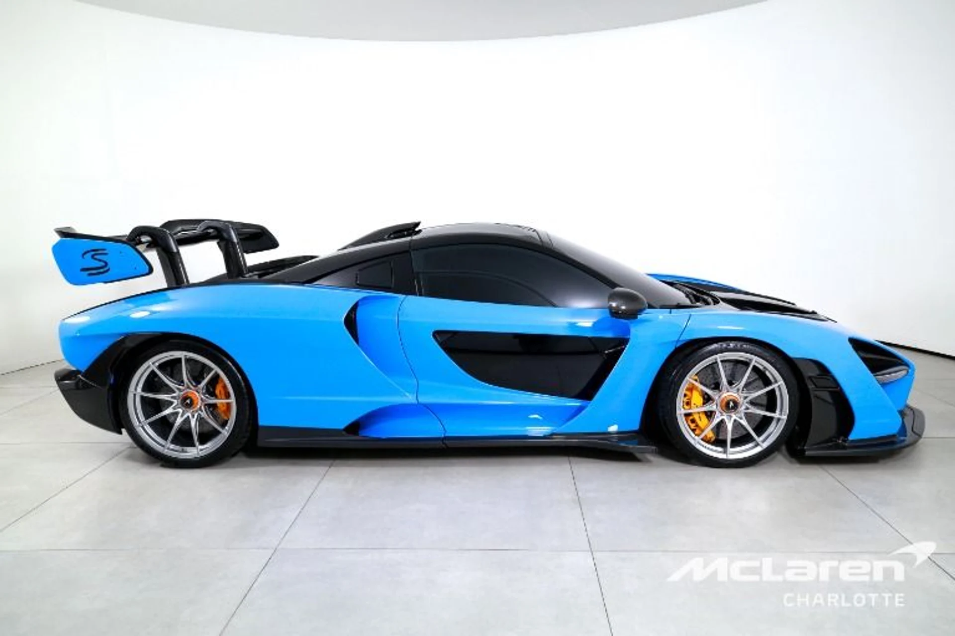 mph008_3614476744_Used_2019_Mc_Laren_Senna_ebaa6779d6