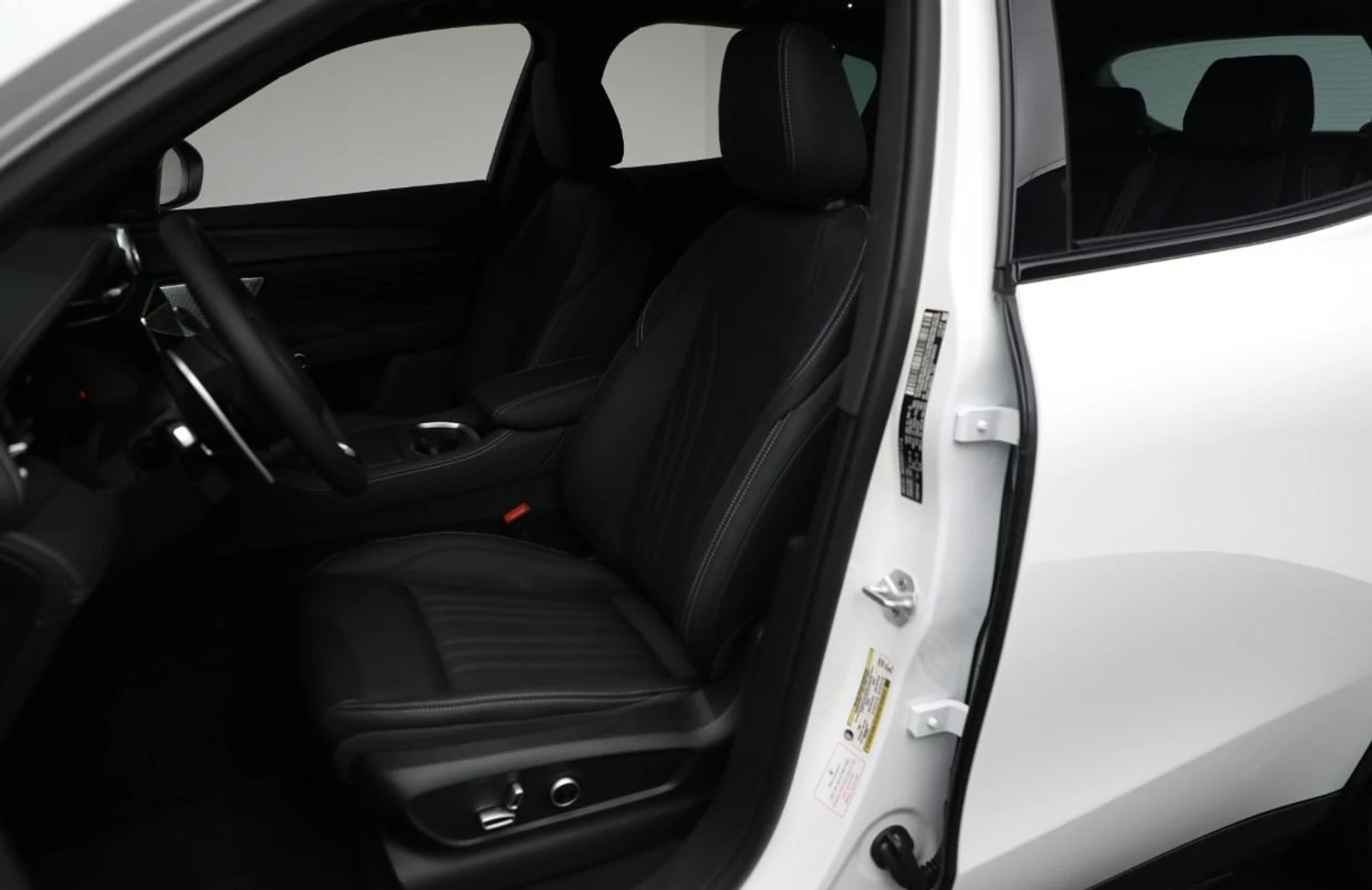 mph008_3617970764_New_2025_Maserati_Grecale_Modena_aae66daa61