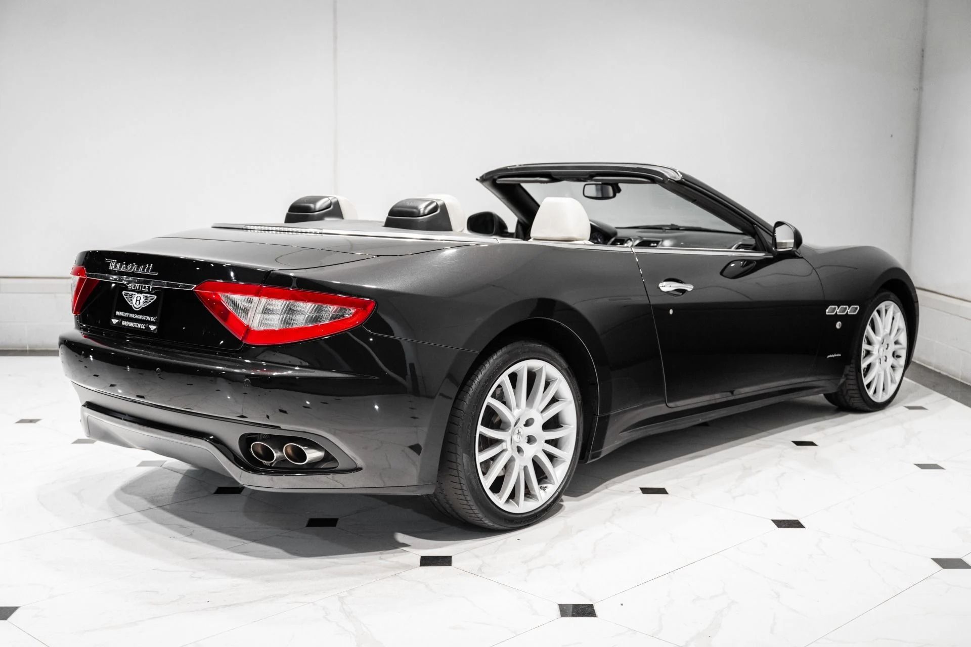 mph008_3628040955_Used_2012_Maserati_Gran_Turismo_1779160431_5882501f33