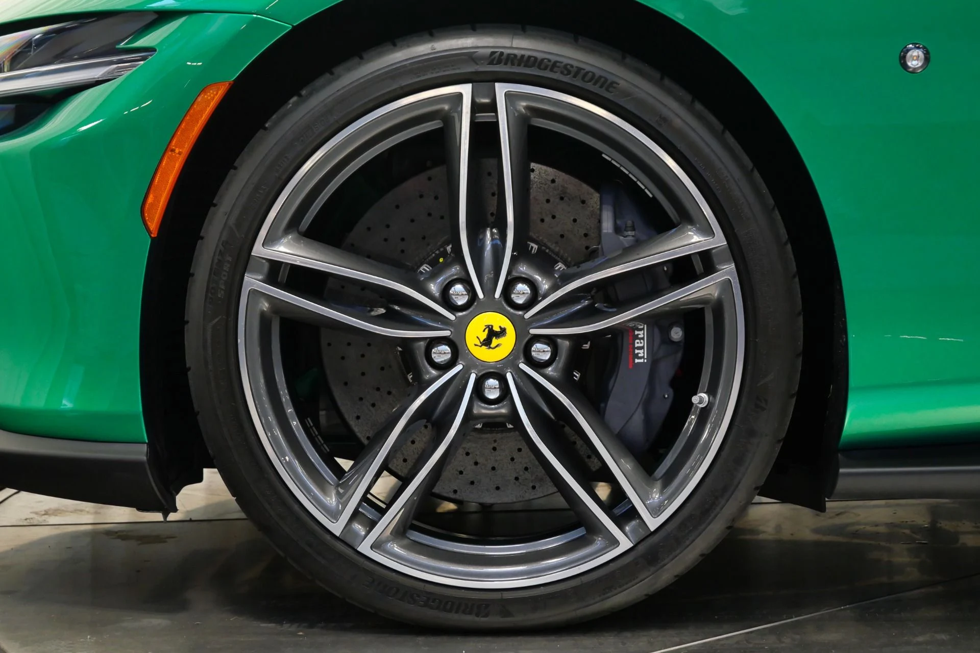 mph008_3631776224_Used_2024_Ferrari_Roma_Spider_1760553098_b5b82d0d37