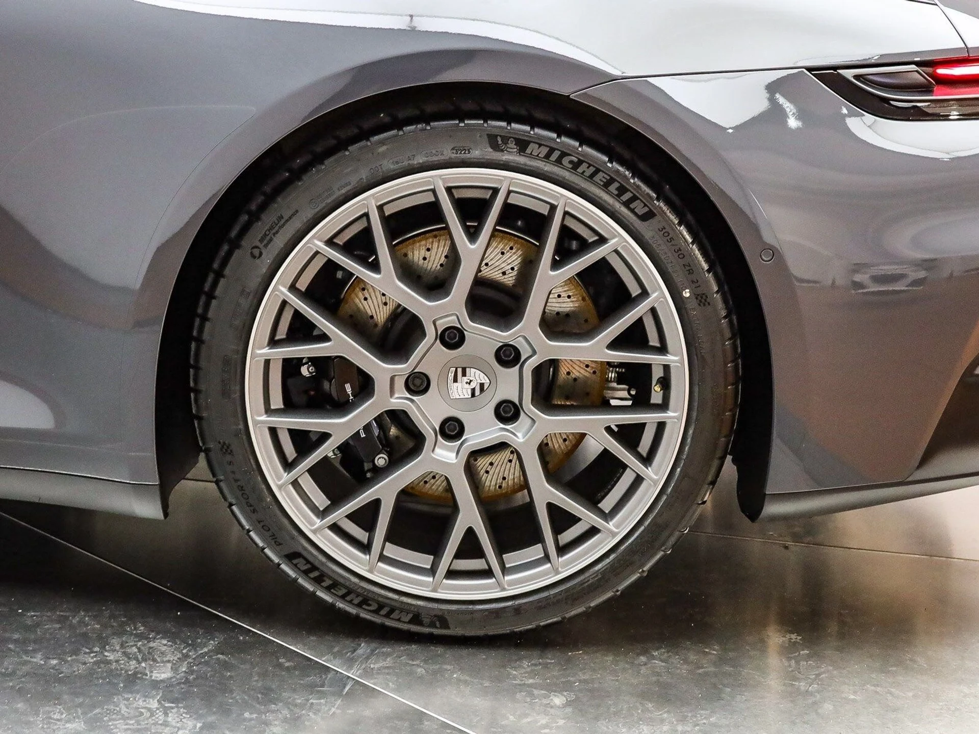 mph008_3641761348_3f90e6966051bbbc329d65a025392c2dx_ad346fe3fa