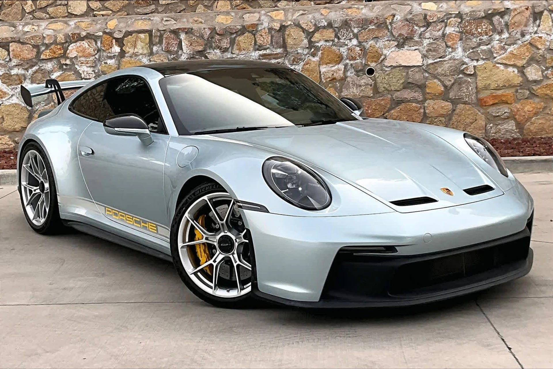 mph008_3648861877_cc3b4f9f49edc79329288b060409ee13_86714fc6c7