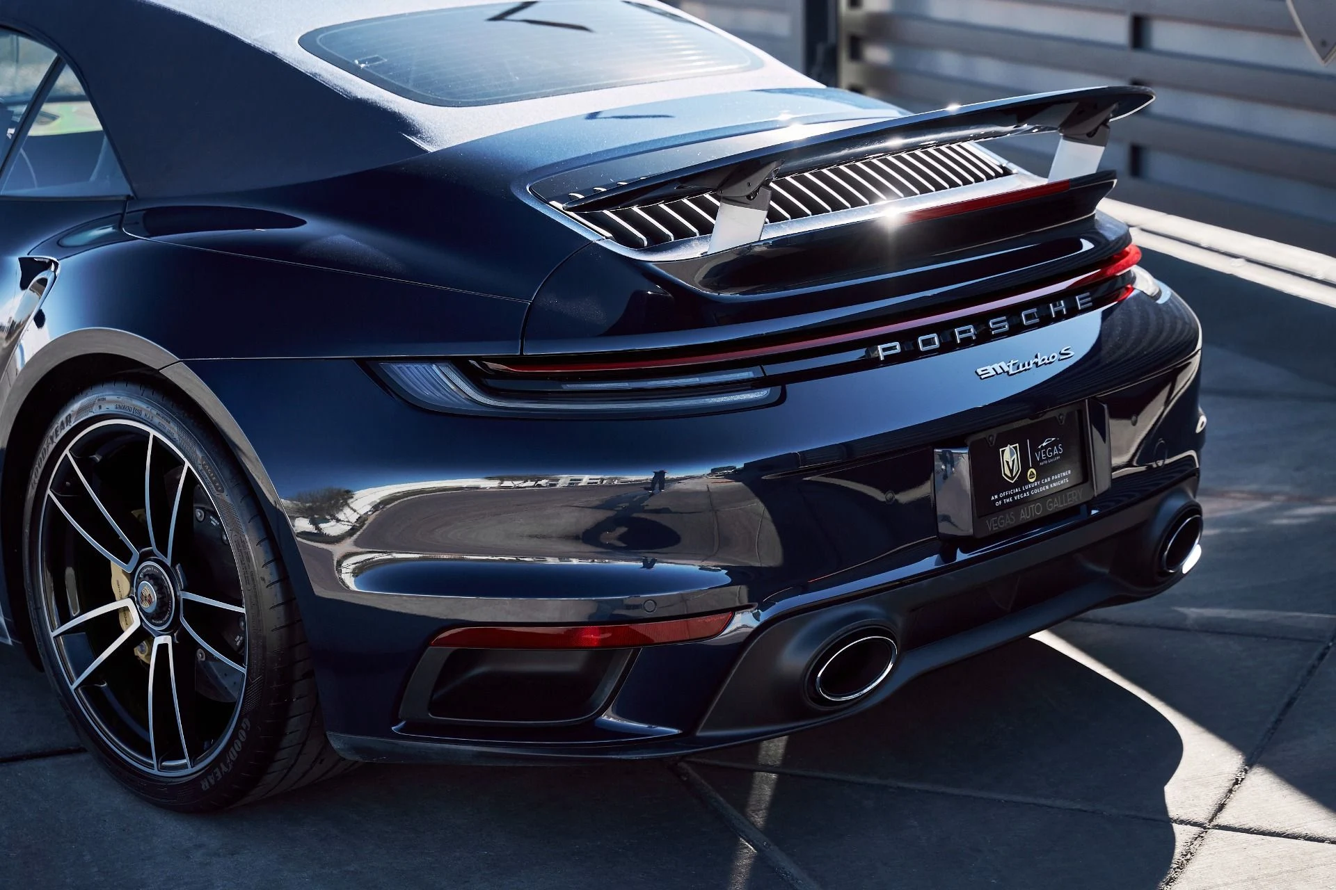 mph008_3651990553_Used_2022_Porsche_911_Turbo_S_1770670597_f3571ff1da