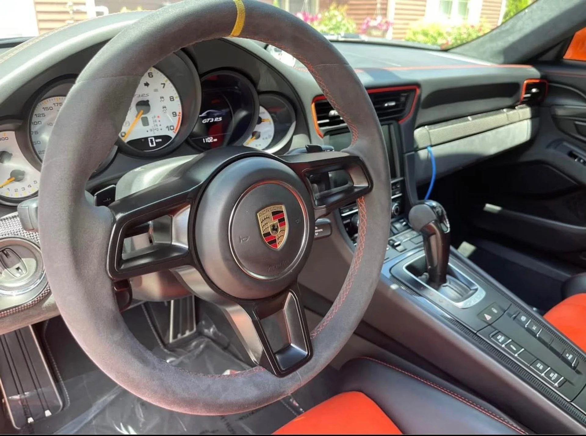 mph008_3658118437_Used_2016_Porsche_911_GT_3_RS_1755284496_c286b0e75e