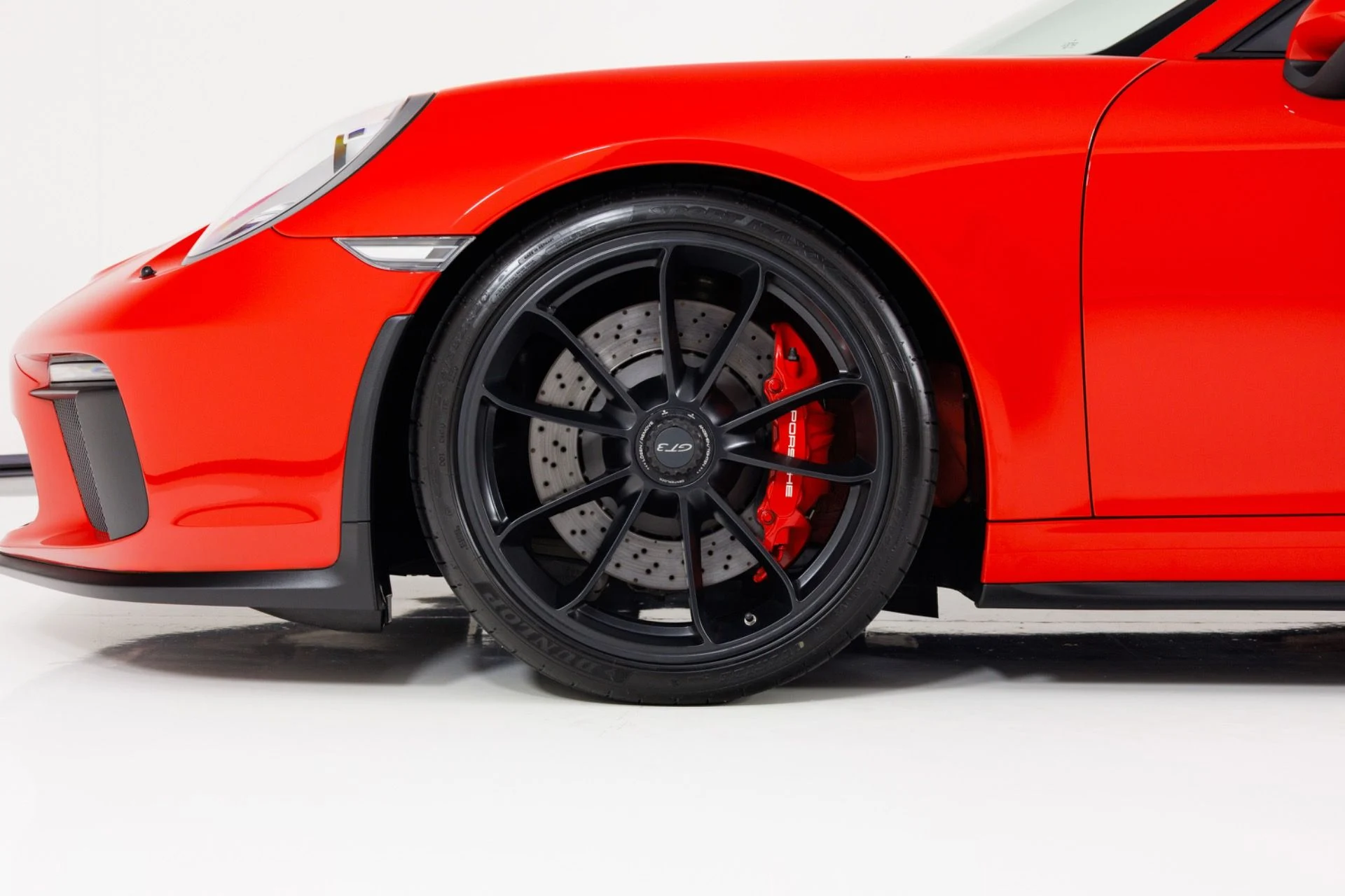 mph008_3658366102_Used_2018_Porsche_911_GT_3_1782237112_8735153ee8