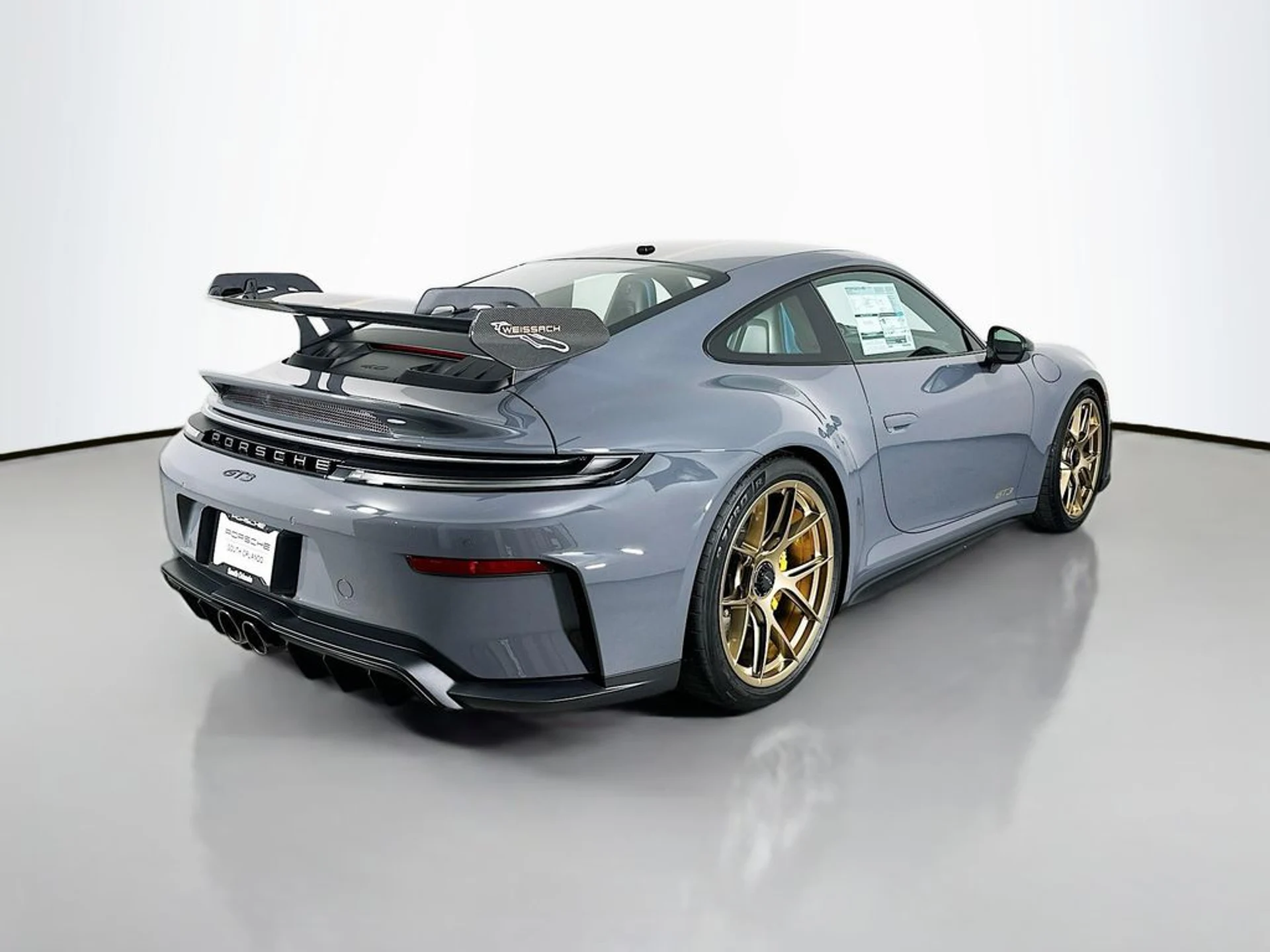 mph008_3674718650_afab15b58f8882338599164512032e0fx_aa01e5c1f2