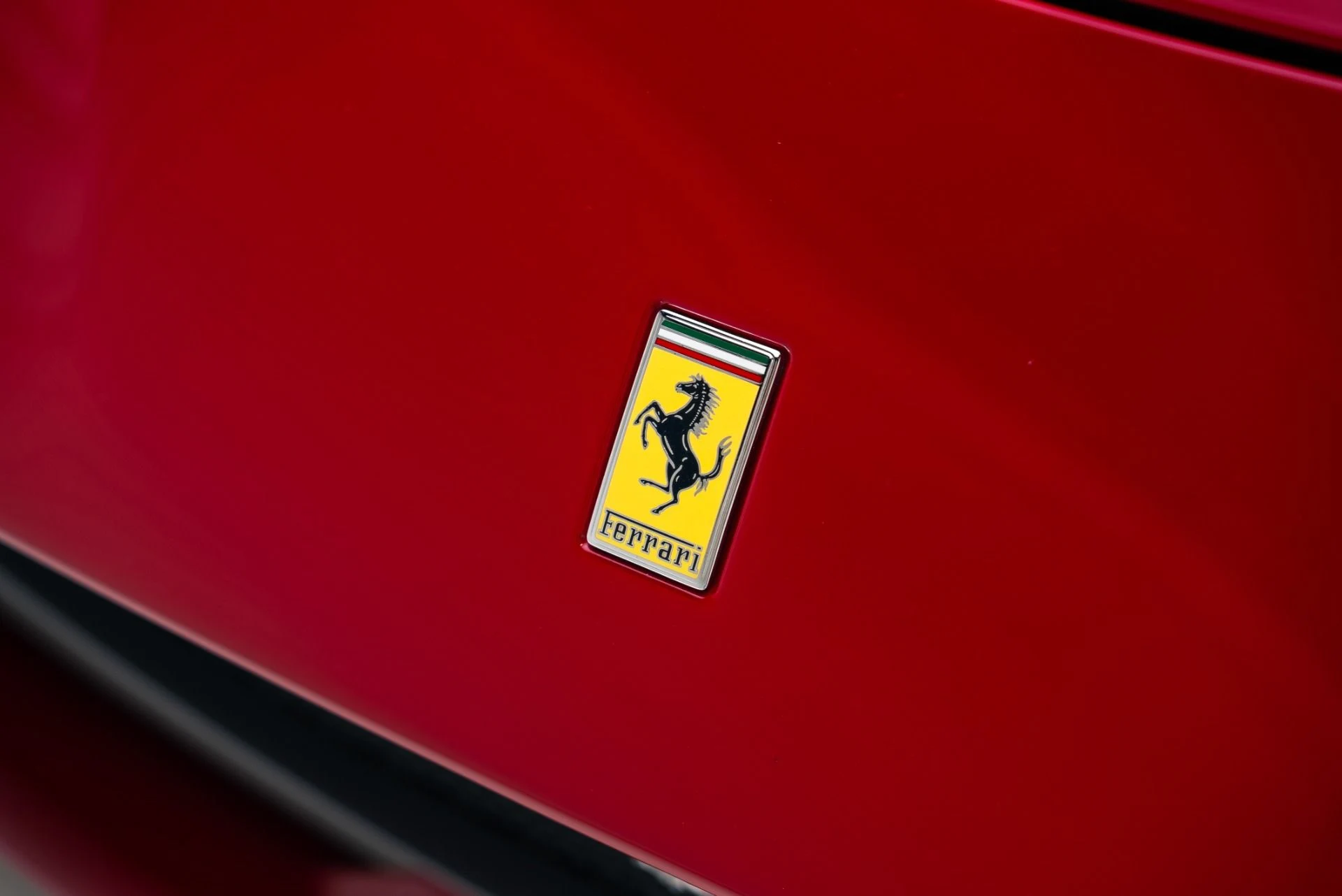 mph008_3682860697_Used_2019_Ferrari_812_Superfast_1766432175_082144202a