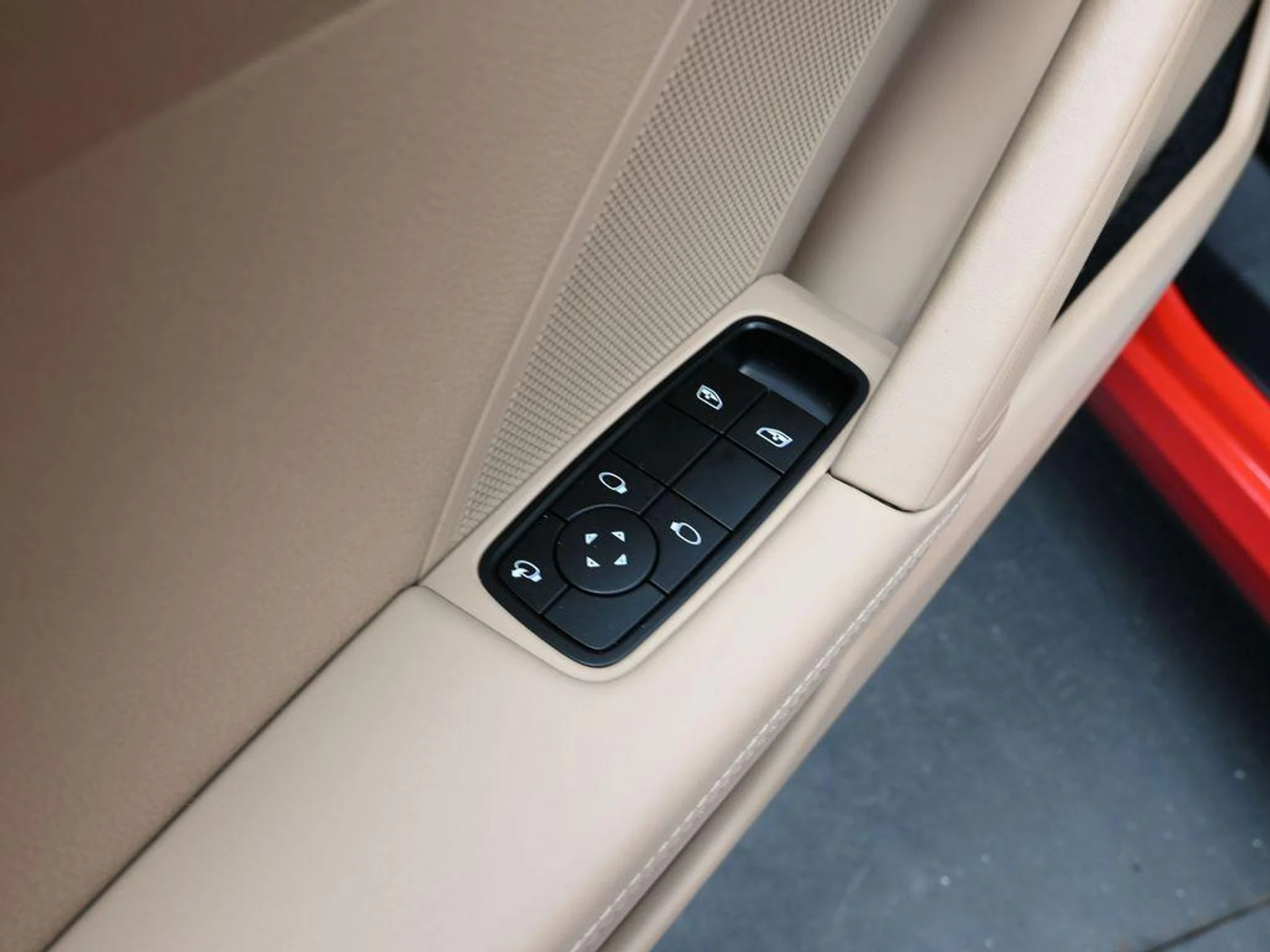 mph008_3688871964_Tf9l7_MH_Oefo_V03sj_Ua_Z_l_V0_KU_2_Y_d74c101de9