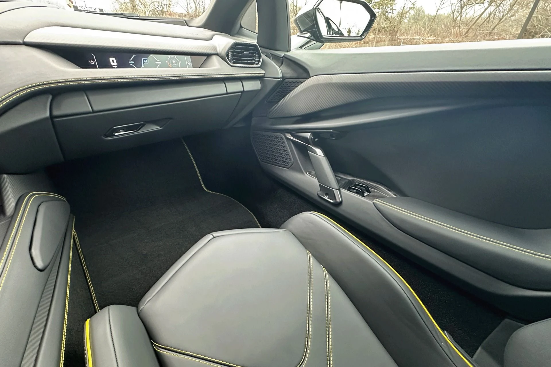 mph008_3700955224_Used_2025_Lamborghini_Revuelto_1769640696_922737b8f7