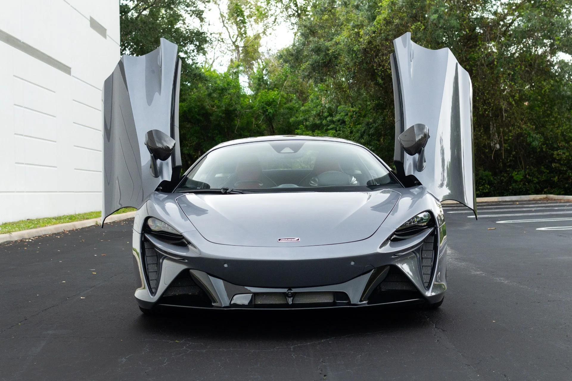 mph008_3709102961_Used_2023_Mc_Laren_Artura_1776712926_84e3ca9f6f