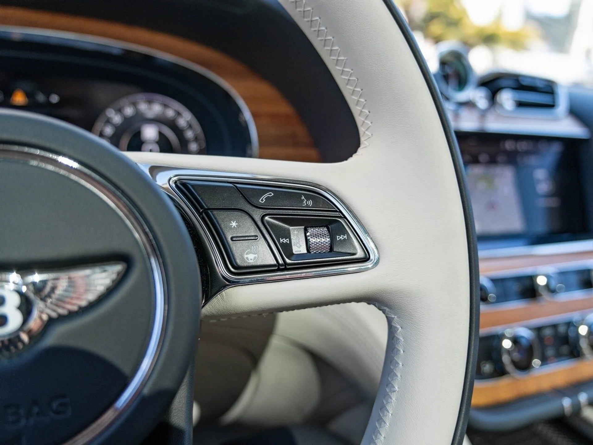 mph008_3712487894_c9e077dc89f4fbd3bfc7b07244e1463cx_e5a5d9dbb2