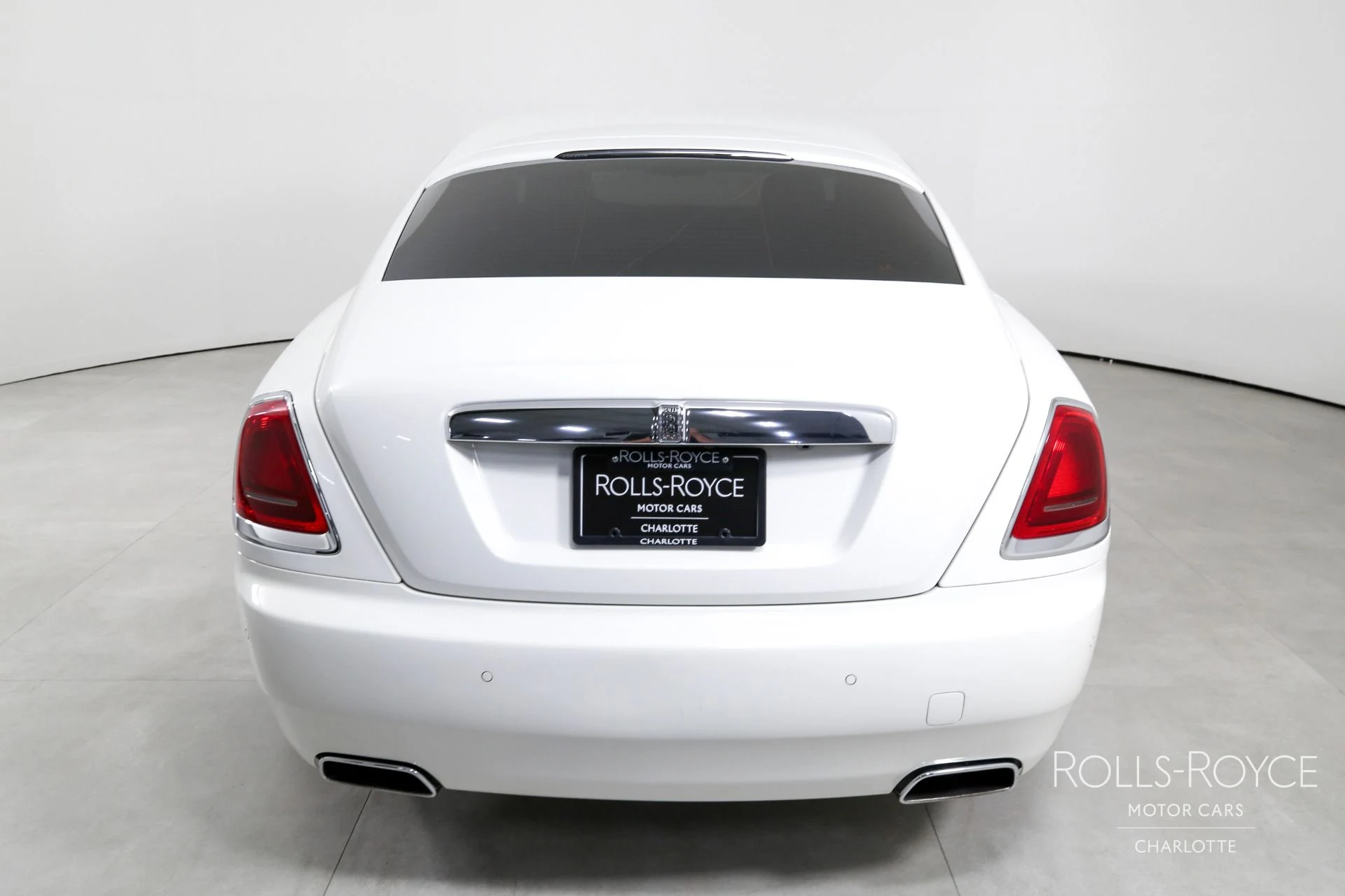 mph008_3713713780_Used_2019_Rolls_Royce_Wraith_1701539384_6a5c3b4934