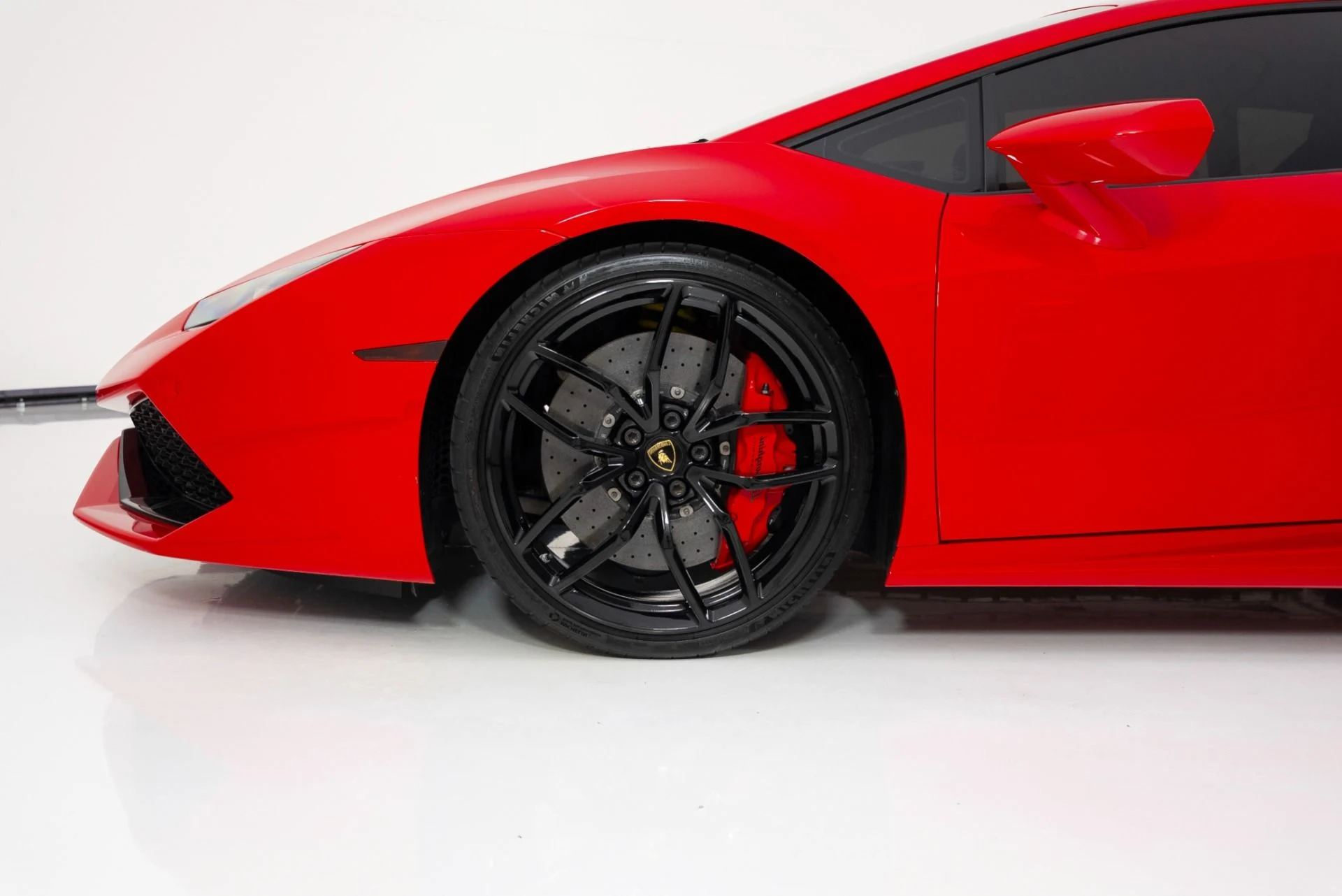 mph008_3732473081_Used_2015_Lamborghini_Huracan_LP_6104_1757361044_a116634d5f