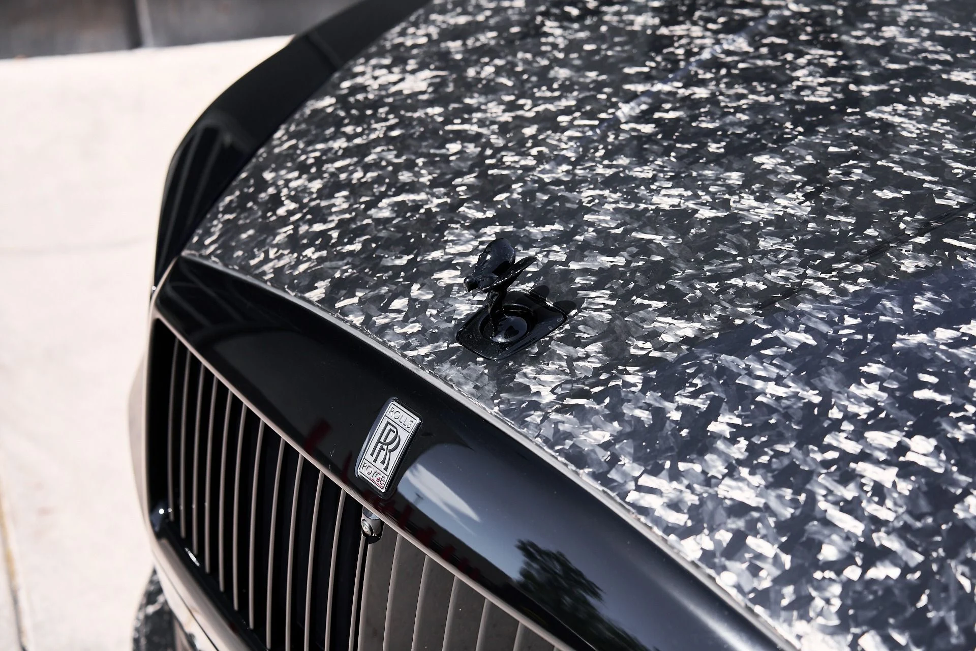 mph008_3747520034_Used_2025_Rolls_Royce_Spectre_Mansory_1756243802_a6fe994c27