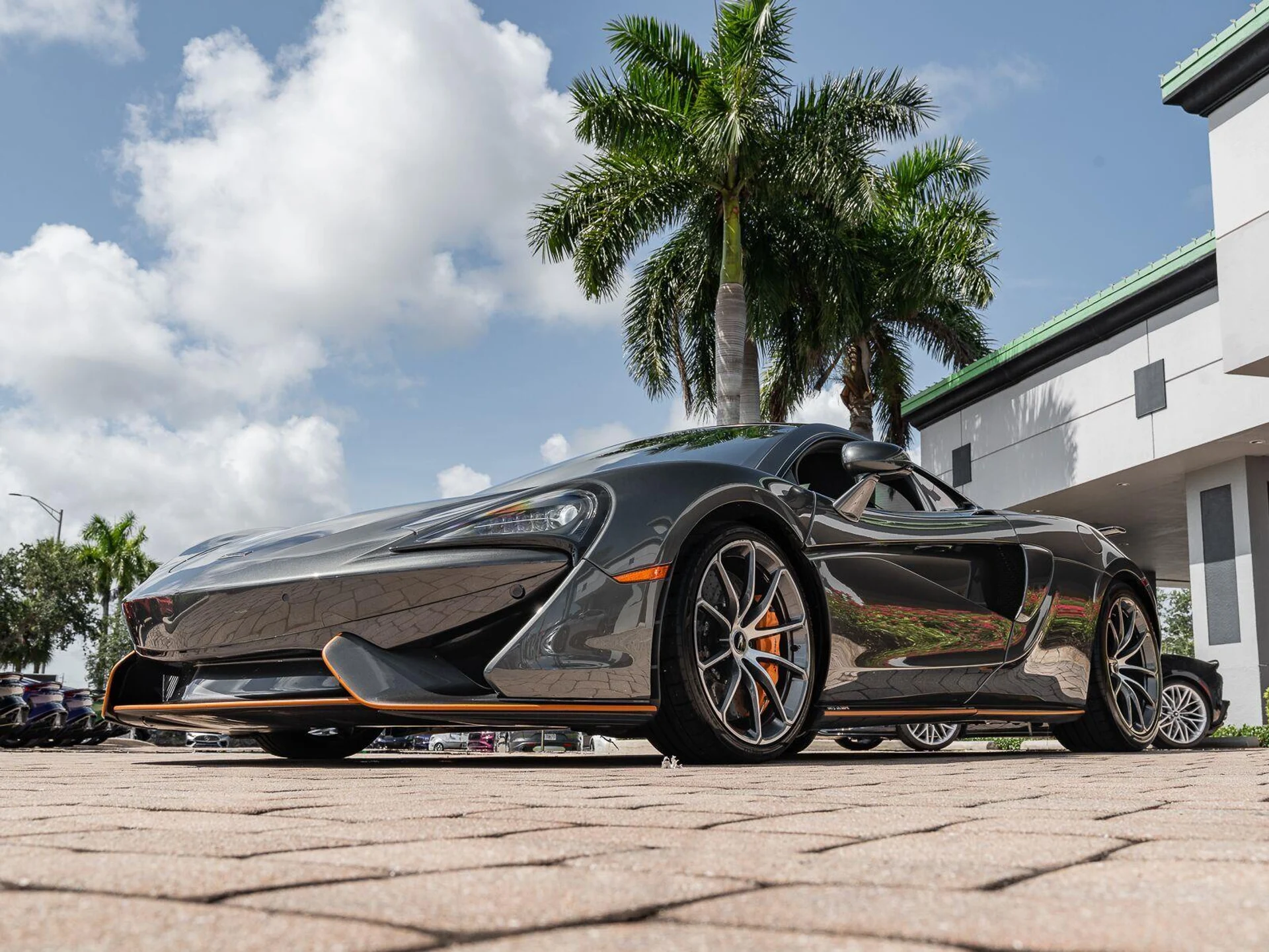 mph008_3747775137_Used_2019_Mc_Laren_570_GT_Coupe_1785532137_e317a67052