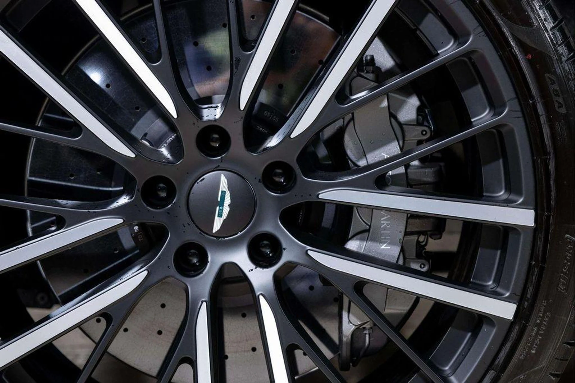 mph008_375215471_lfb9_IP_7cn_Q_Cin_Xb_C6_Ujgy_KQPAZM_7c9df4419c