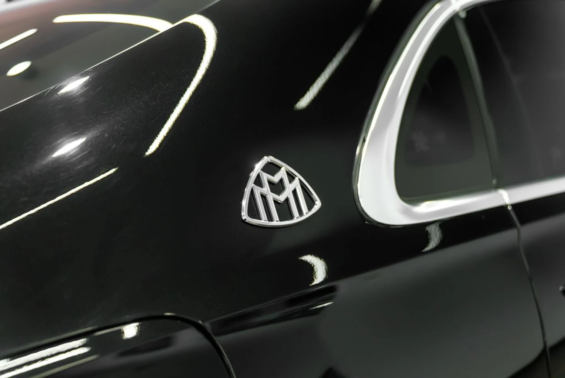 mph008_3754150887_mercedes_benz_s_class_2024_jpg_v_1772208248_5b4a87594b