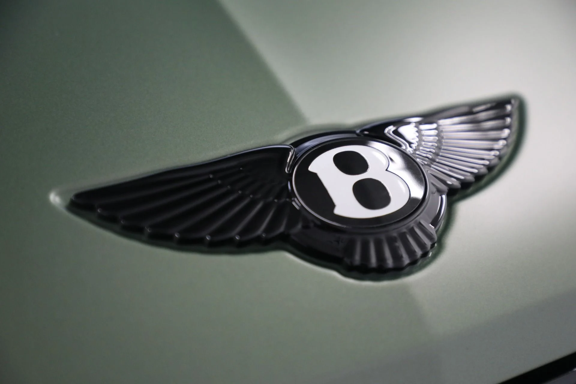 mph008_3754719531_New_2027_BENTLEY_BENTAYGA_SPEED_1761837159_c4d69599b2