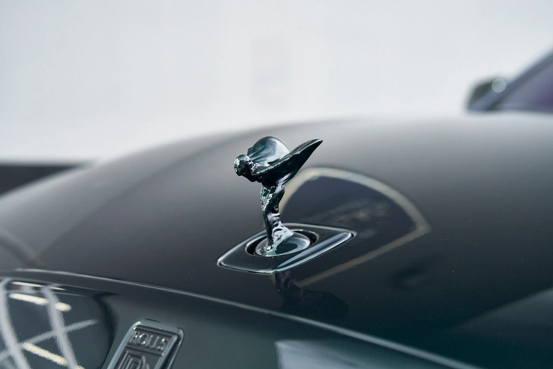 mph008_3763831421_Used_2024_Rolls_Royce_Spectre_1741399260_54f7510ec1