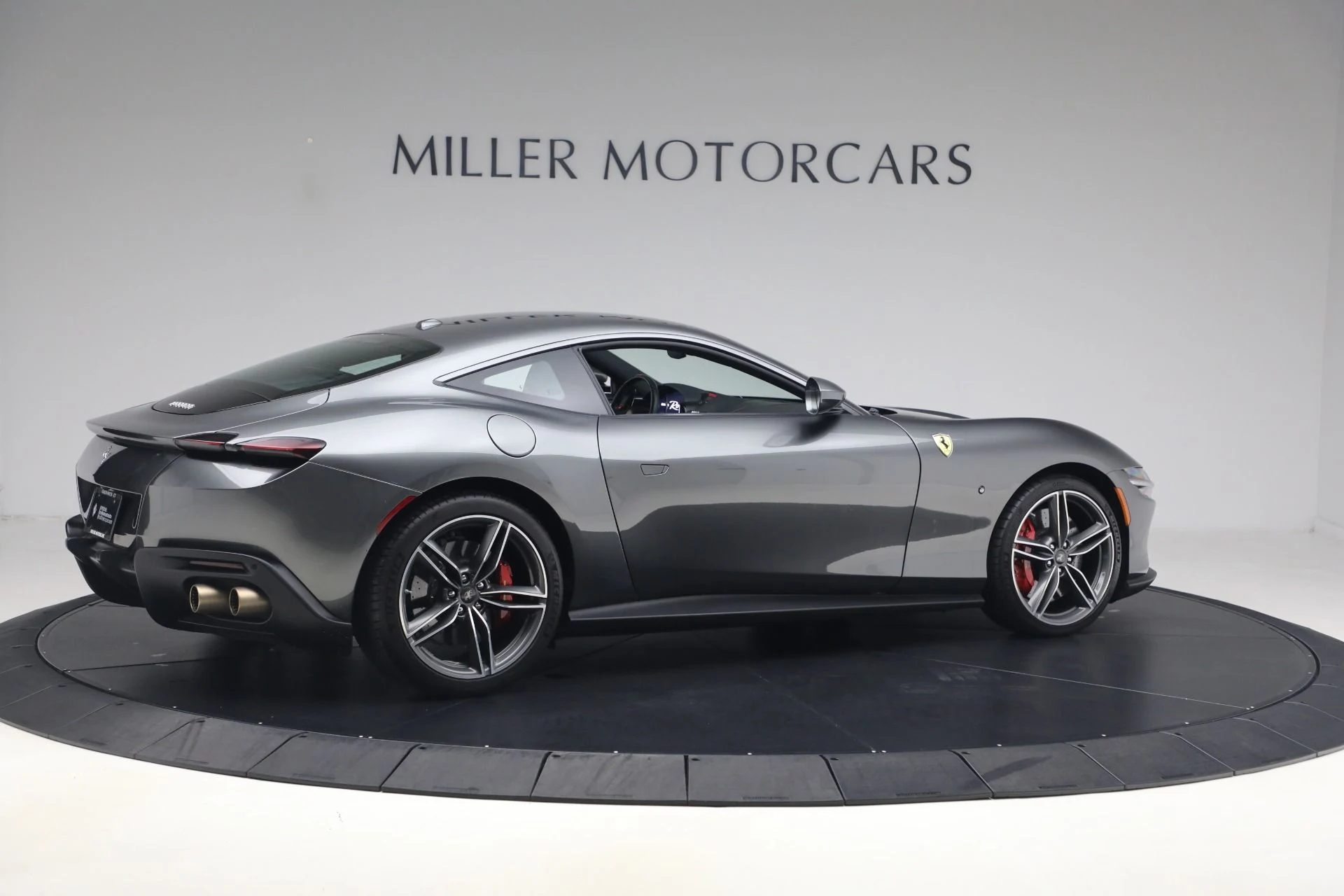 mph008_3775051630_Used_2023_Ferrari_Roma_1790957659_7649393de2