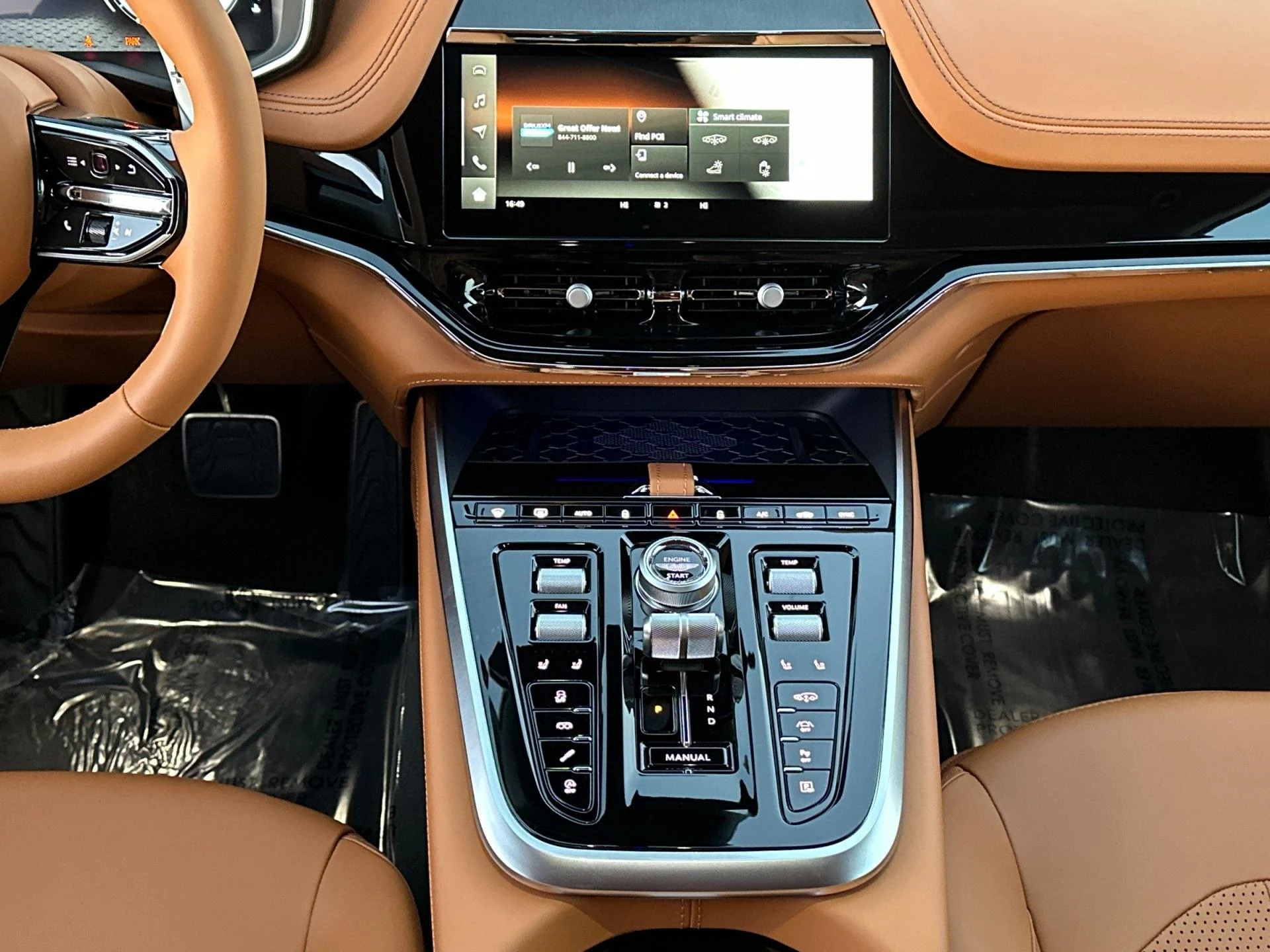 mph008_3776175385_New_2026_Aston_Martin_DBX_707_1764949831_c2f11f64d1