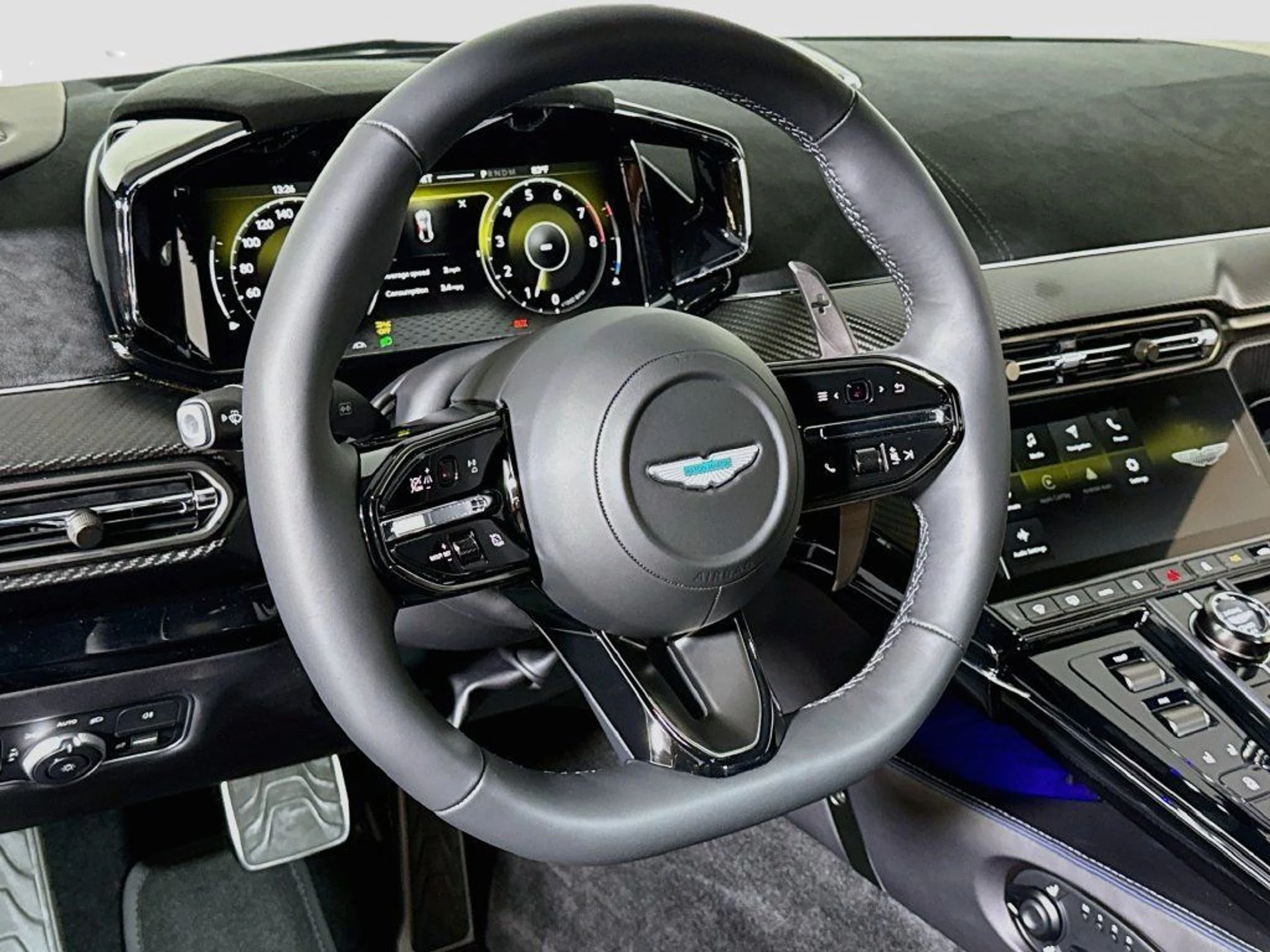 mph008_3789711080_new_2026_aston_martin_vantage_scoupe_11350_23086723_10_1024_3f16b5f799