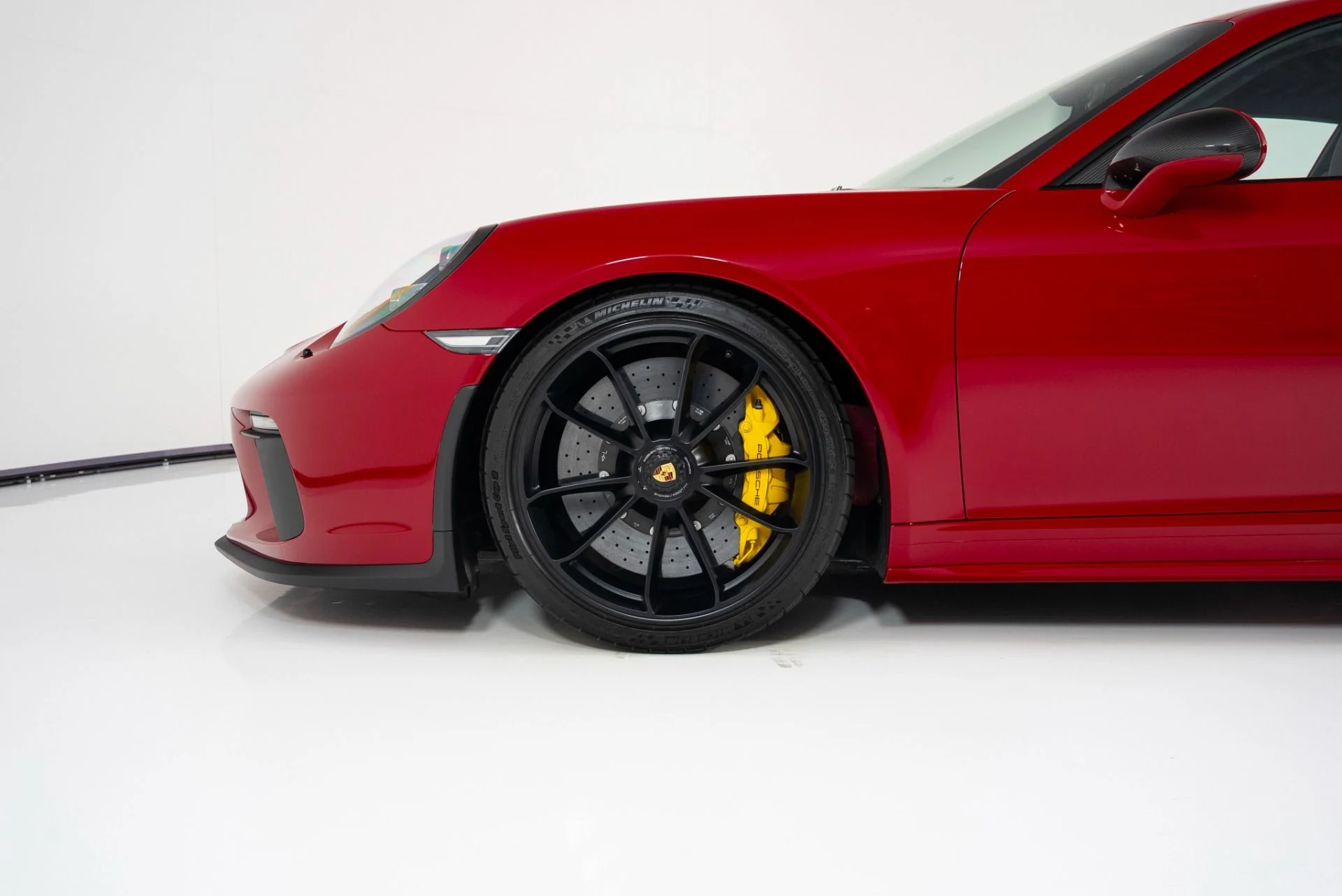mph008_3799415826_Used_2019_Porsche_911_GT_3_1757463265_24a7597296