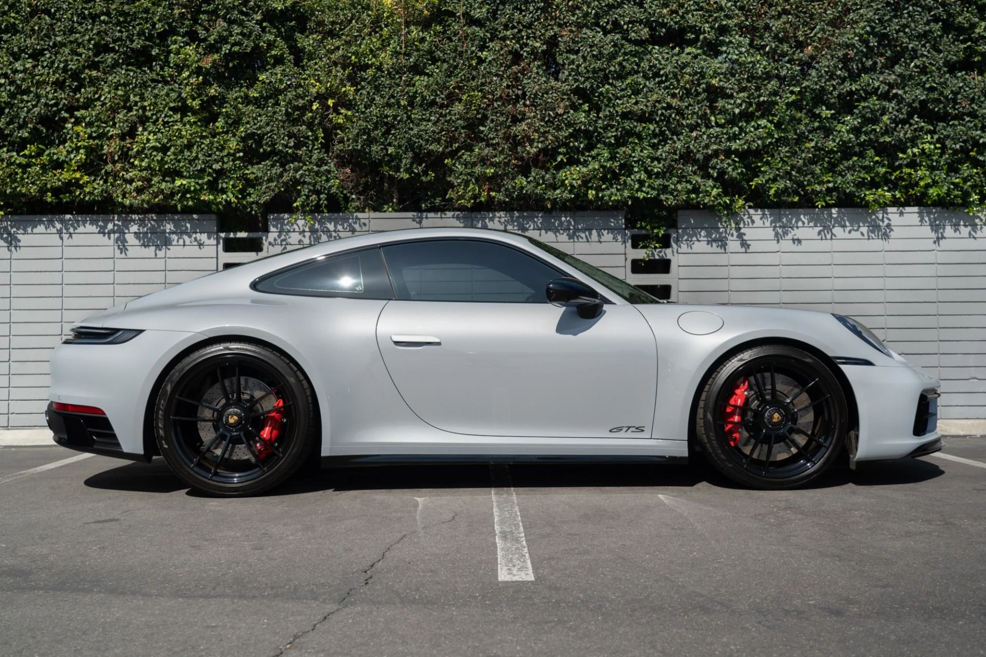 mph008_3804810007_Used_2024_Porsche_911_Carrera_GTS_1755716211_a4755a10e0