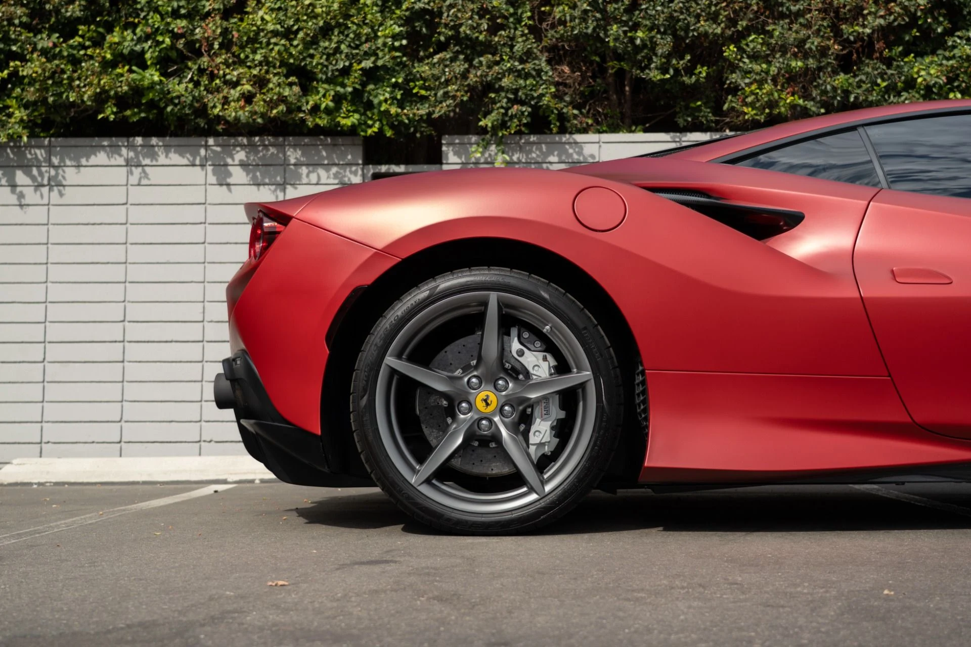 mph008_3805196782_Used_2020_Ferrari_F8_Tributo_1756838529_76fb58d355