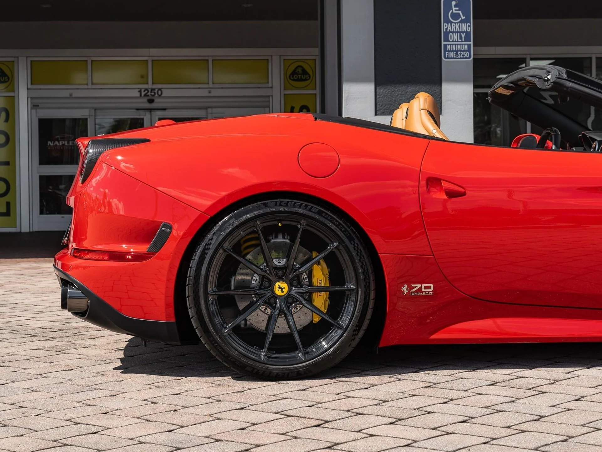 mph008_3814387456_Used_2015_Ferrari_California_T_1761253517_ccda987e4e