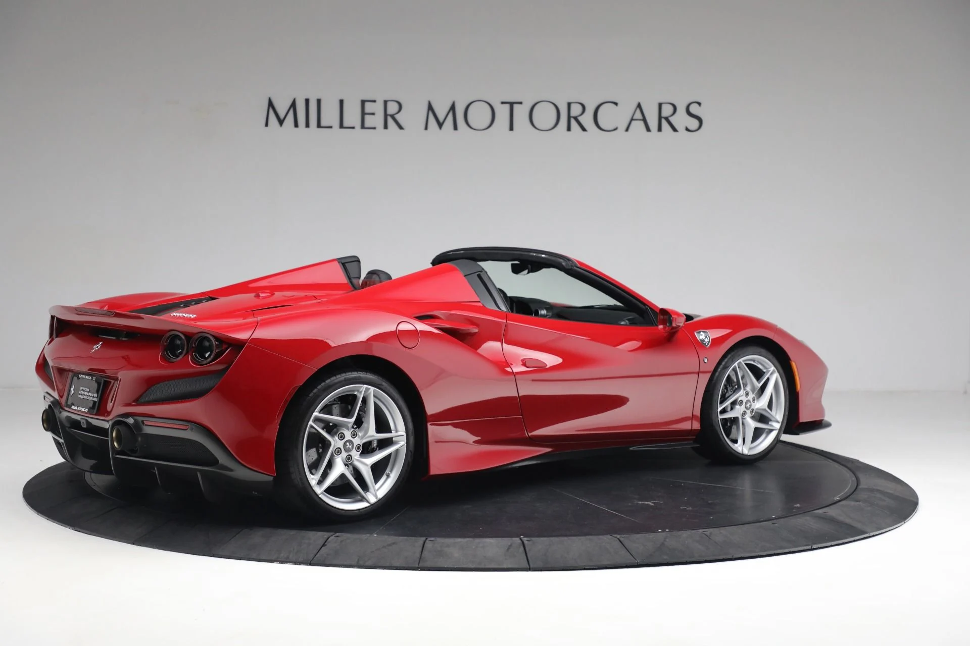 mph008_3828204459_Used_2021_Ferrari_F8_Spider_b9e2e50b5d