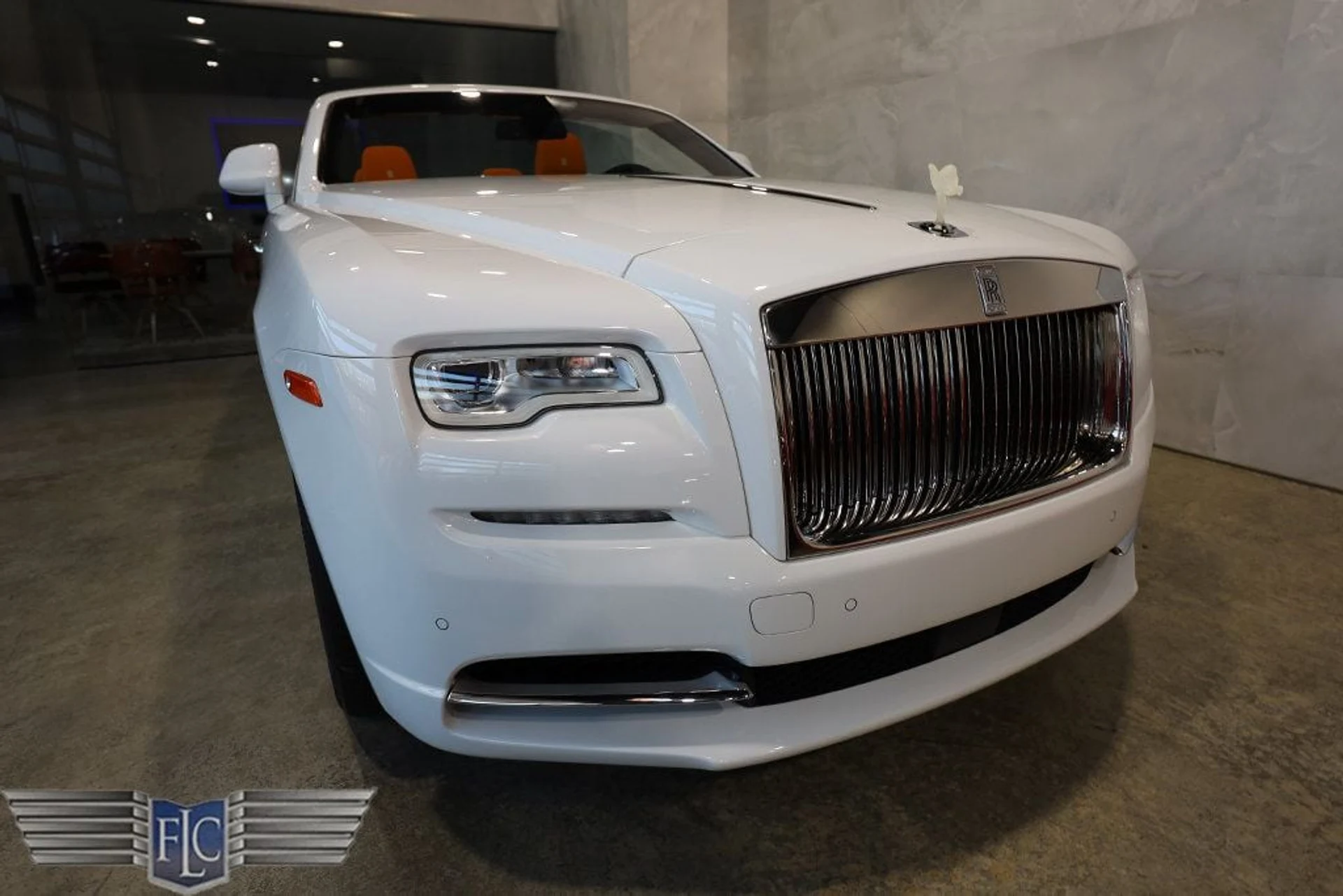 mph008_3833642387_used_2017_rolls_royce_dawn_convertible_9689_23041760_9_1024_b30b512b6d