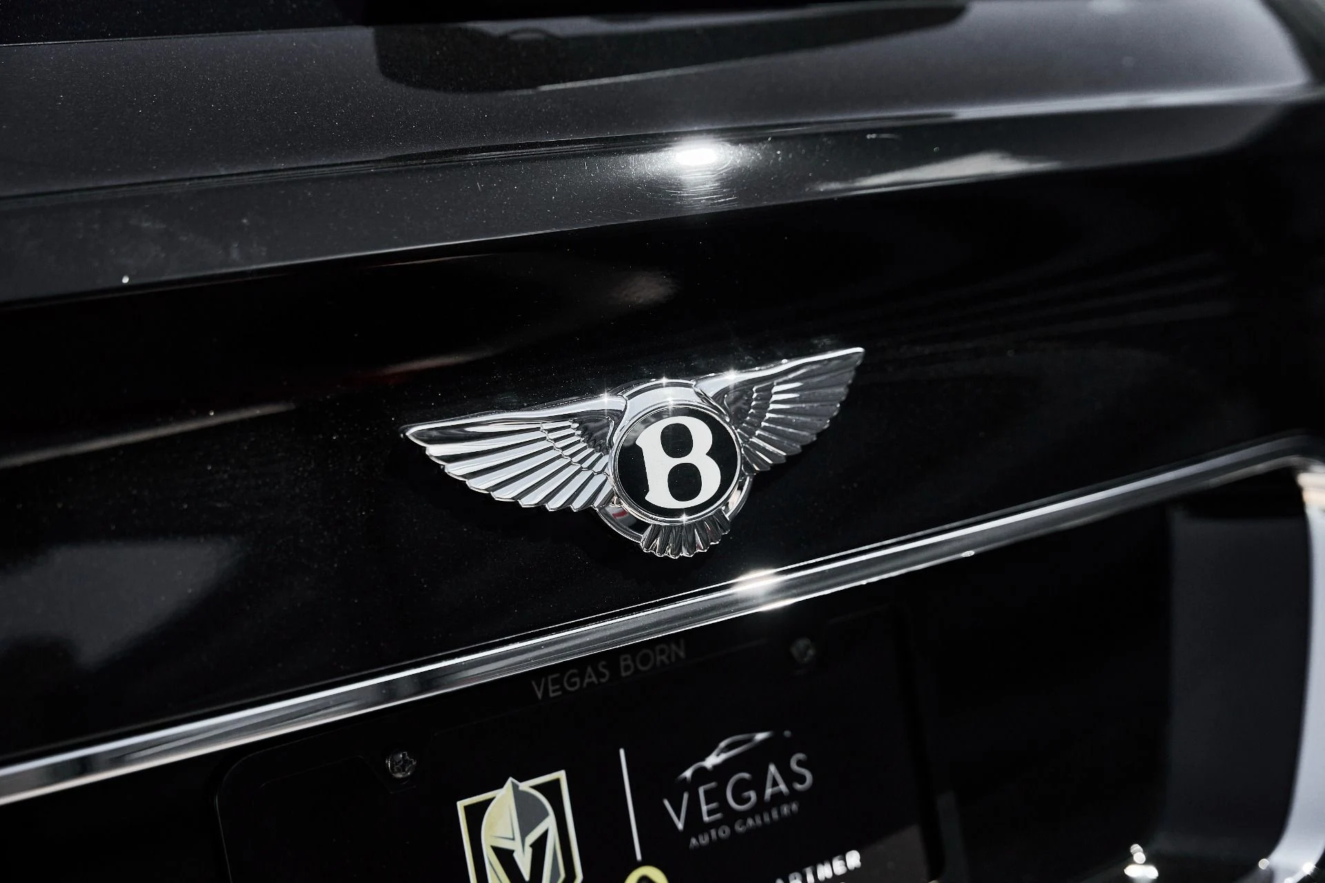 mph008_3840185922_Used_2017_Bentley_Bentayga_W12_1781373058_7a2b3c131f