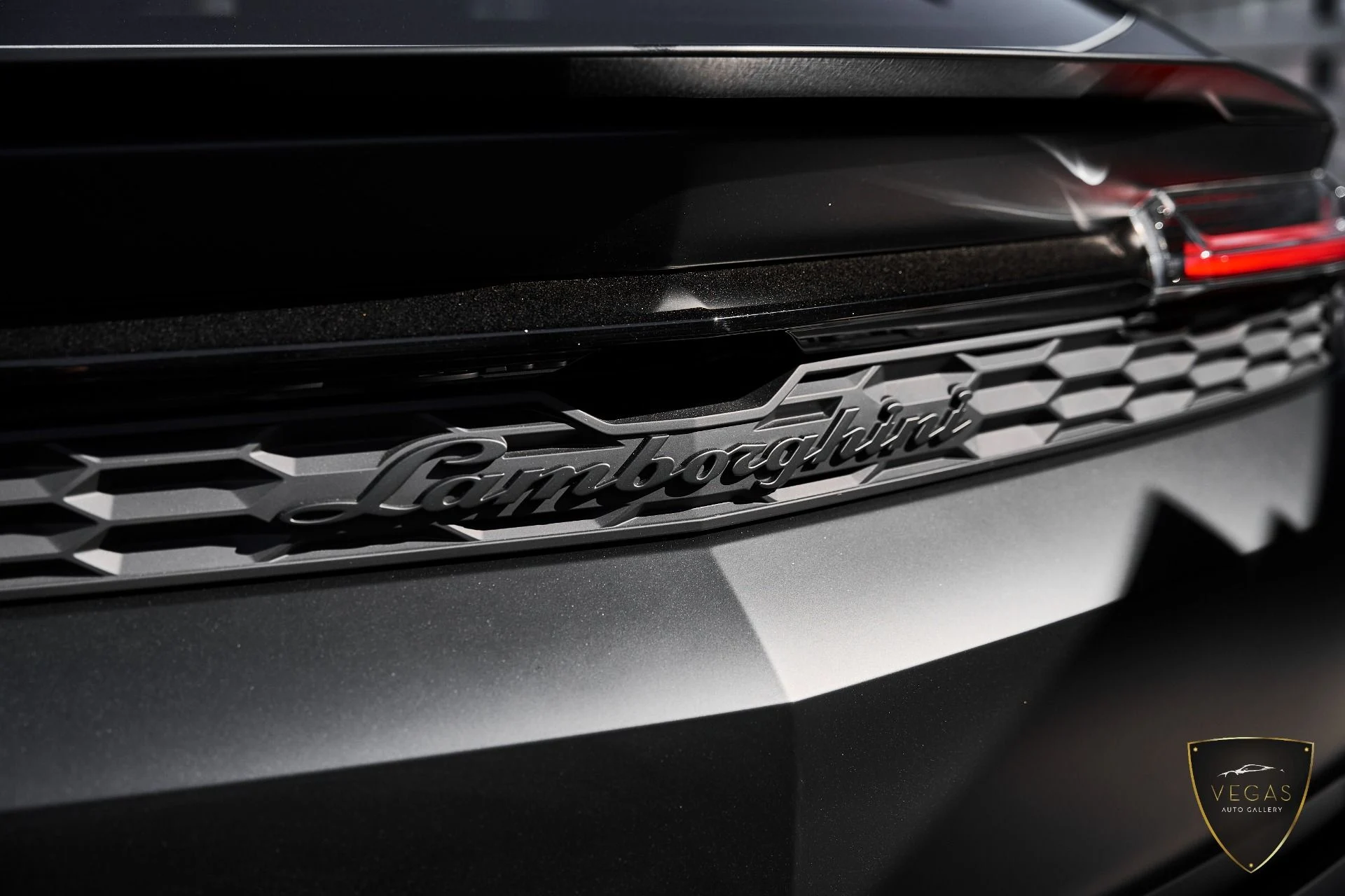 mph008_3847499987_Used_2026_Lamborghini_Urus_SE_1782163522_9f904022d2