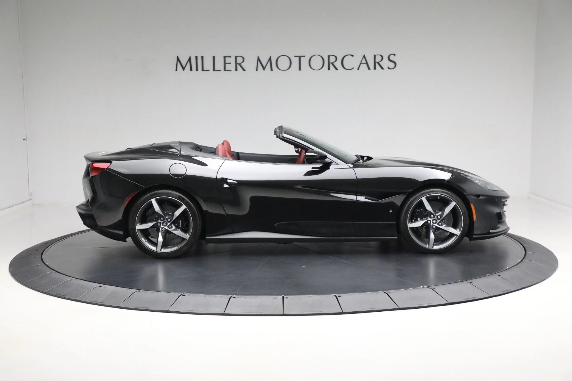 mph008_3847826741_Used_2023_Ferrari_Portofino_M_1718995337_f00eca6ef2